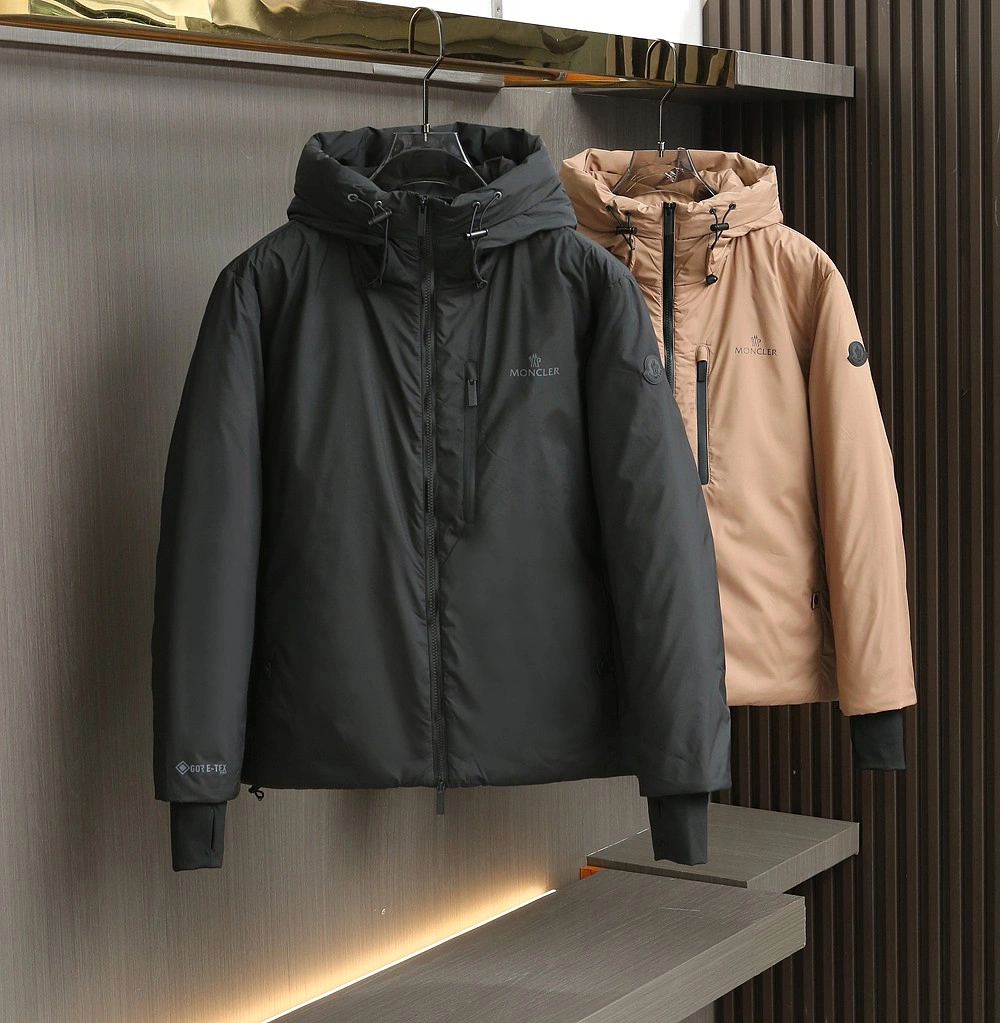 Moncler Down Jackets Practical 145785