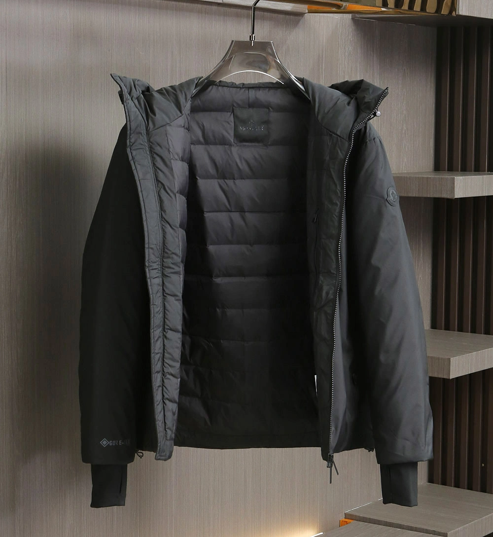 Moncler Down Jackets Practical 145785