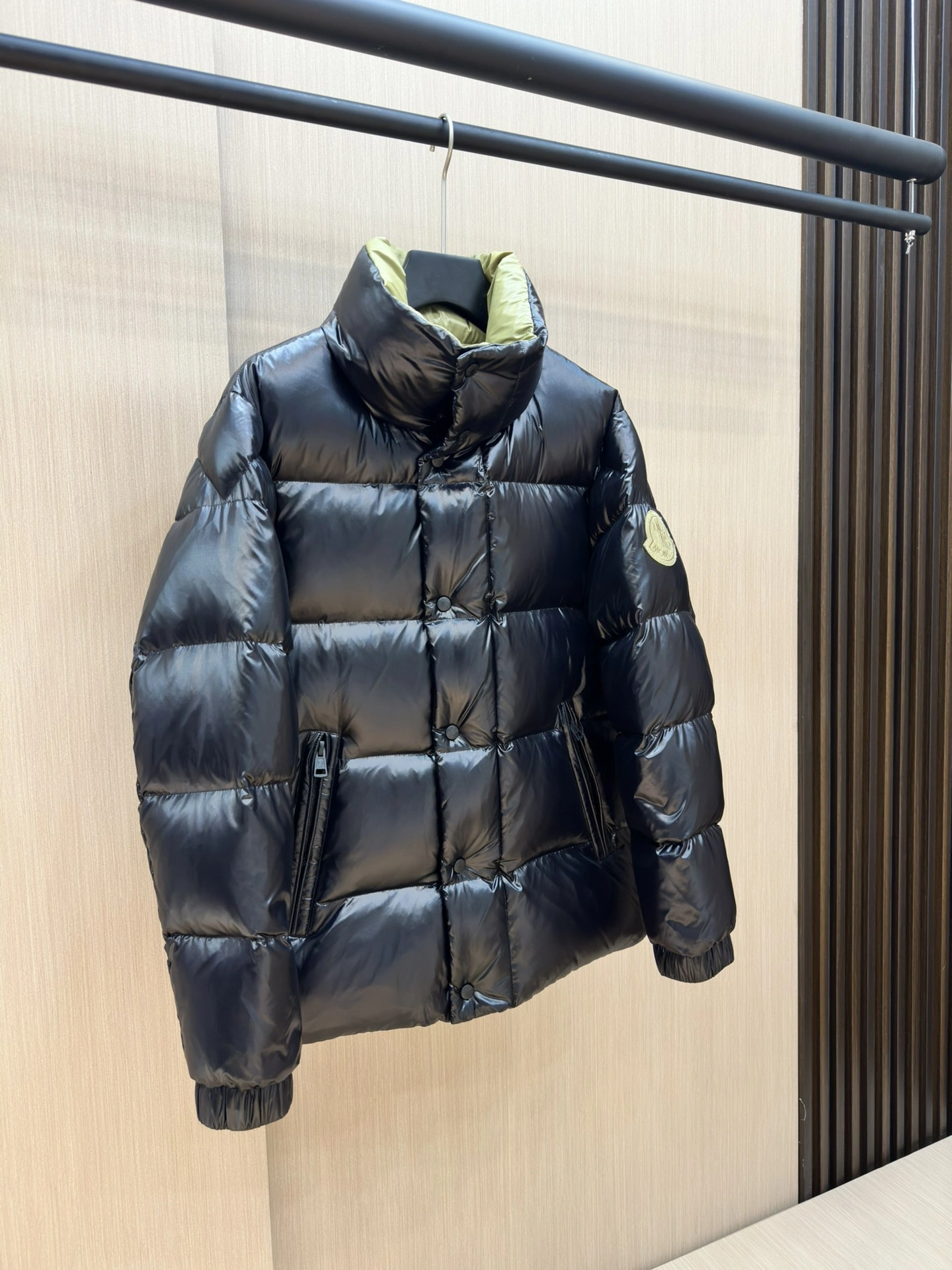 Moncler Down Jackets FreshLook 145797