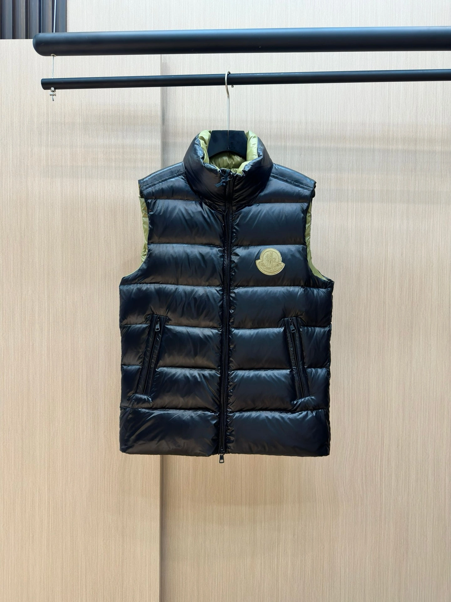 Moncler Down Jackets WaterResistant 145798