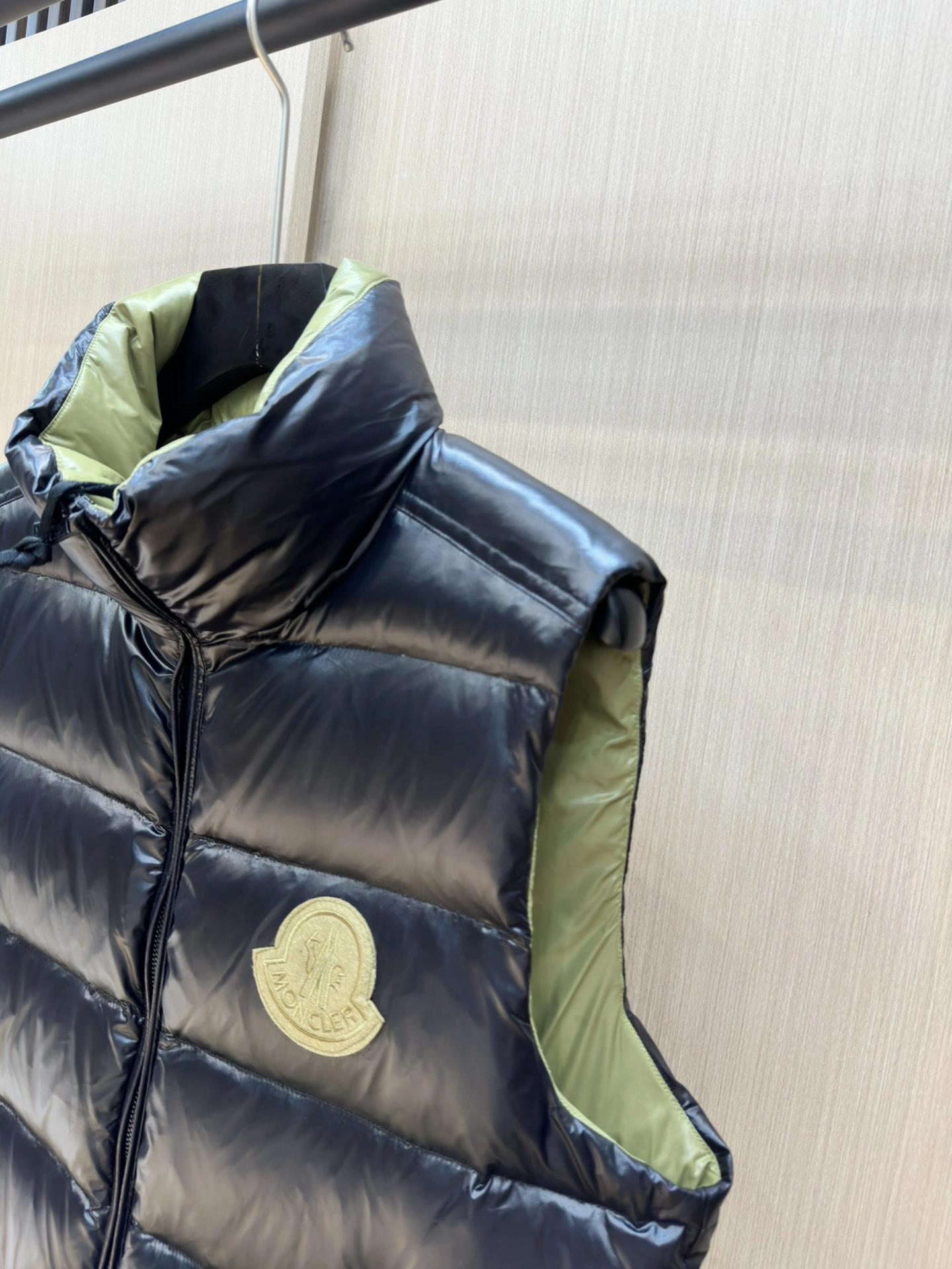 Moncler Down Jackets WaterResistant 145798