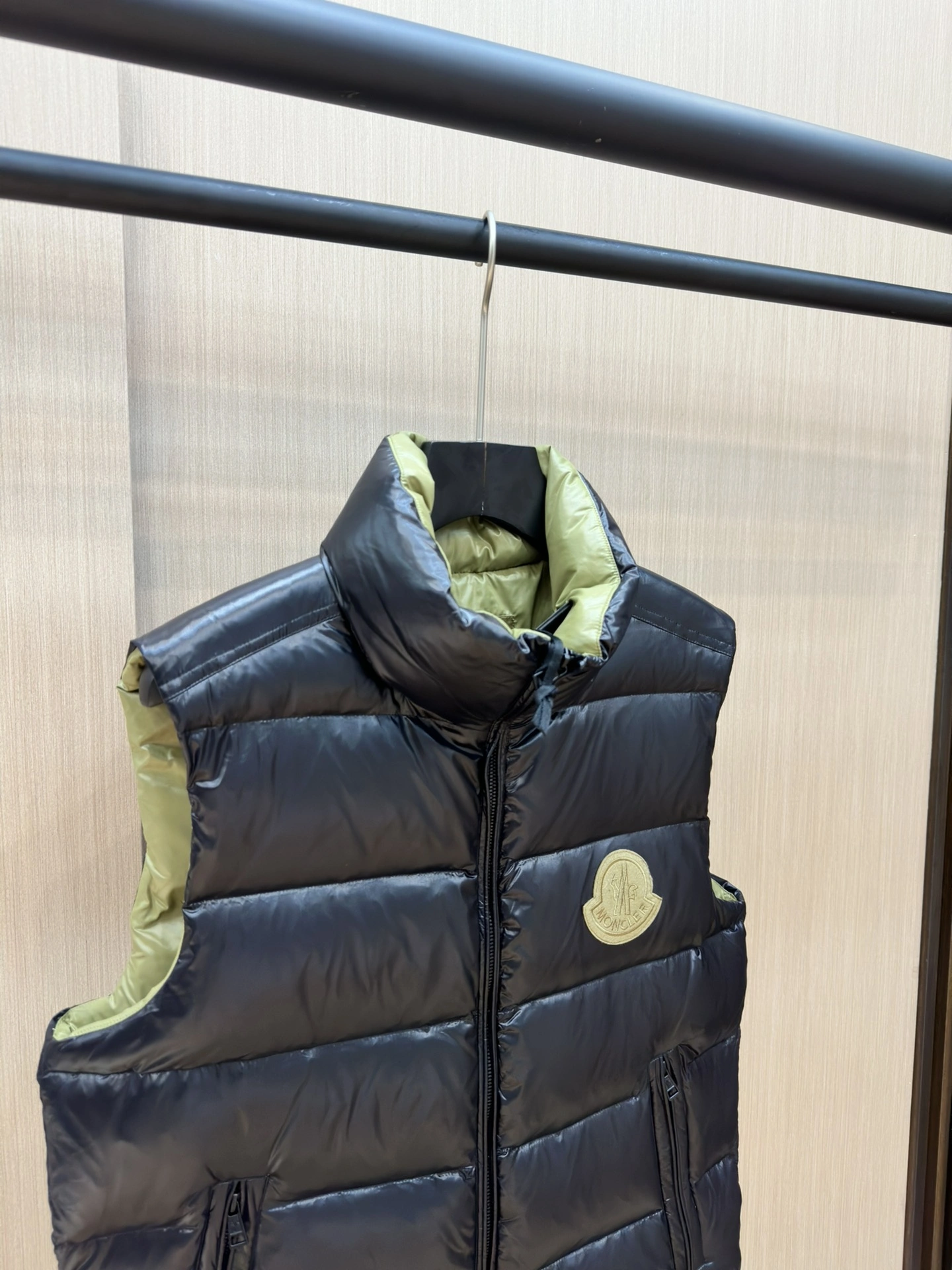 Moncler Down Jackets WaterResistant 145798