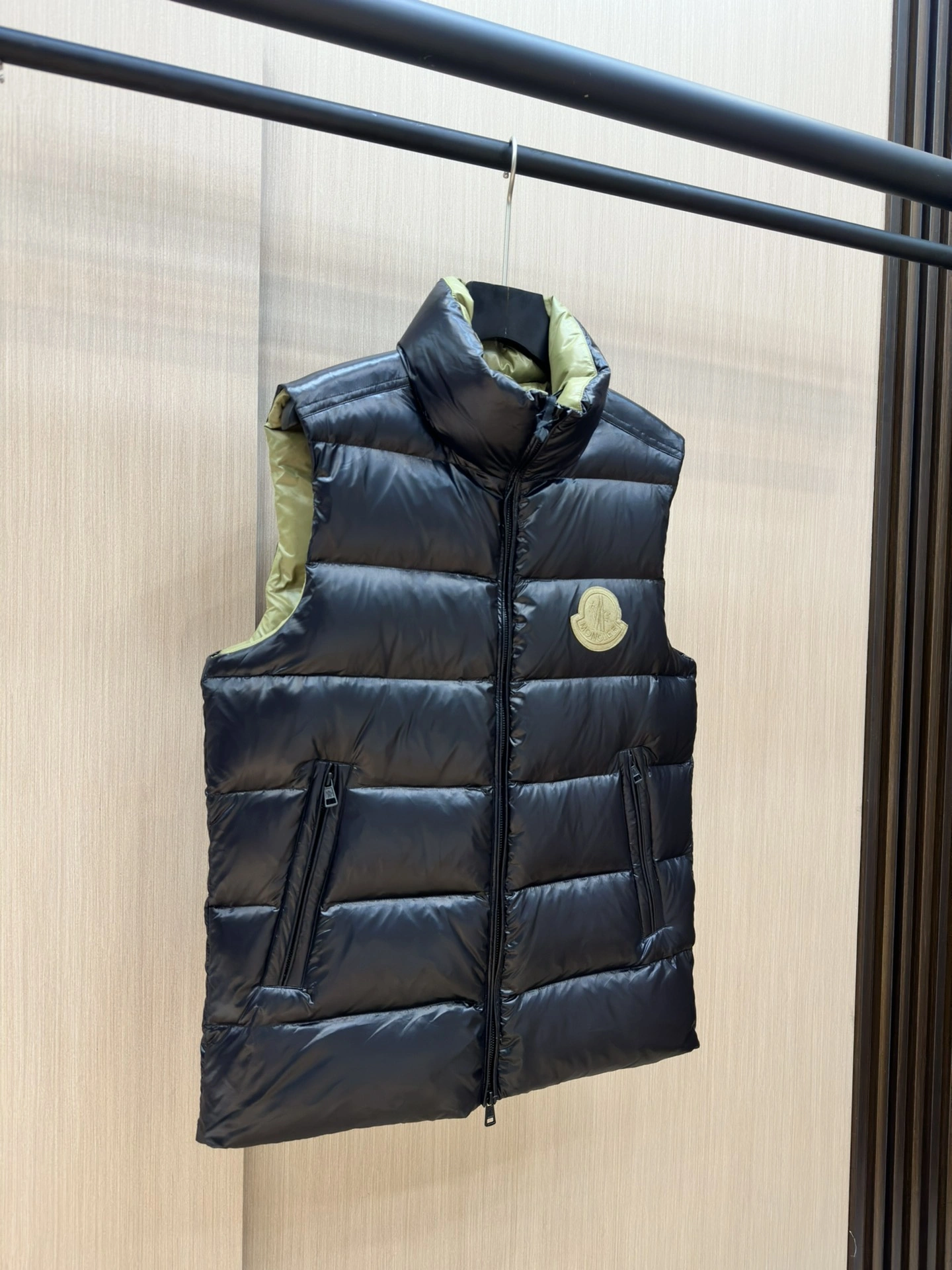 Moncler Down Jackets WaterResistant 145798