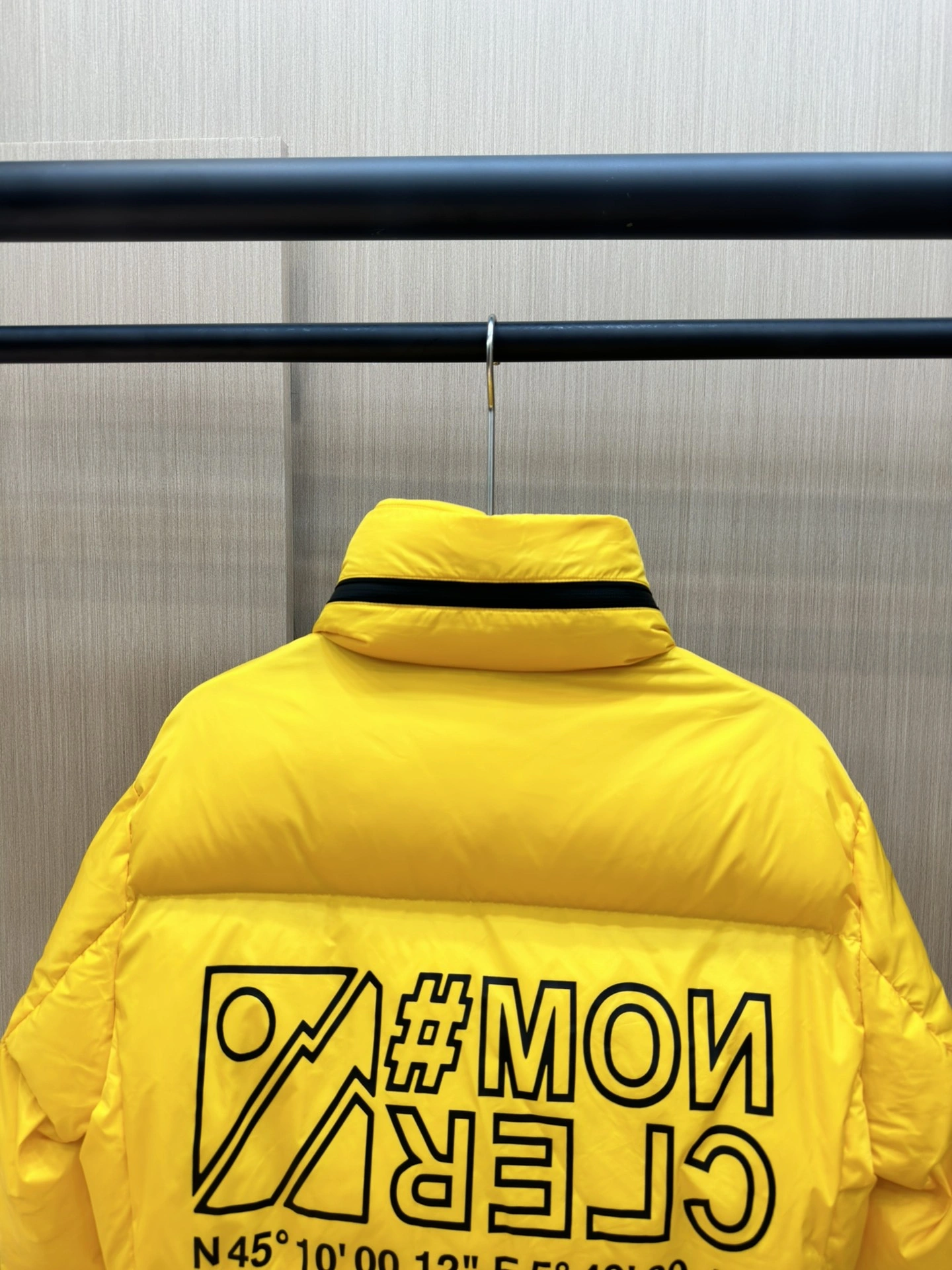 OdorResistant Moncler Down Jackets 145779