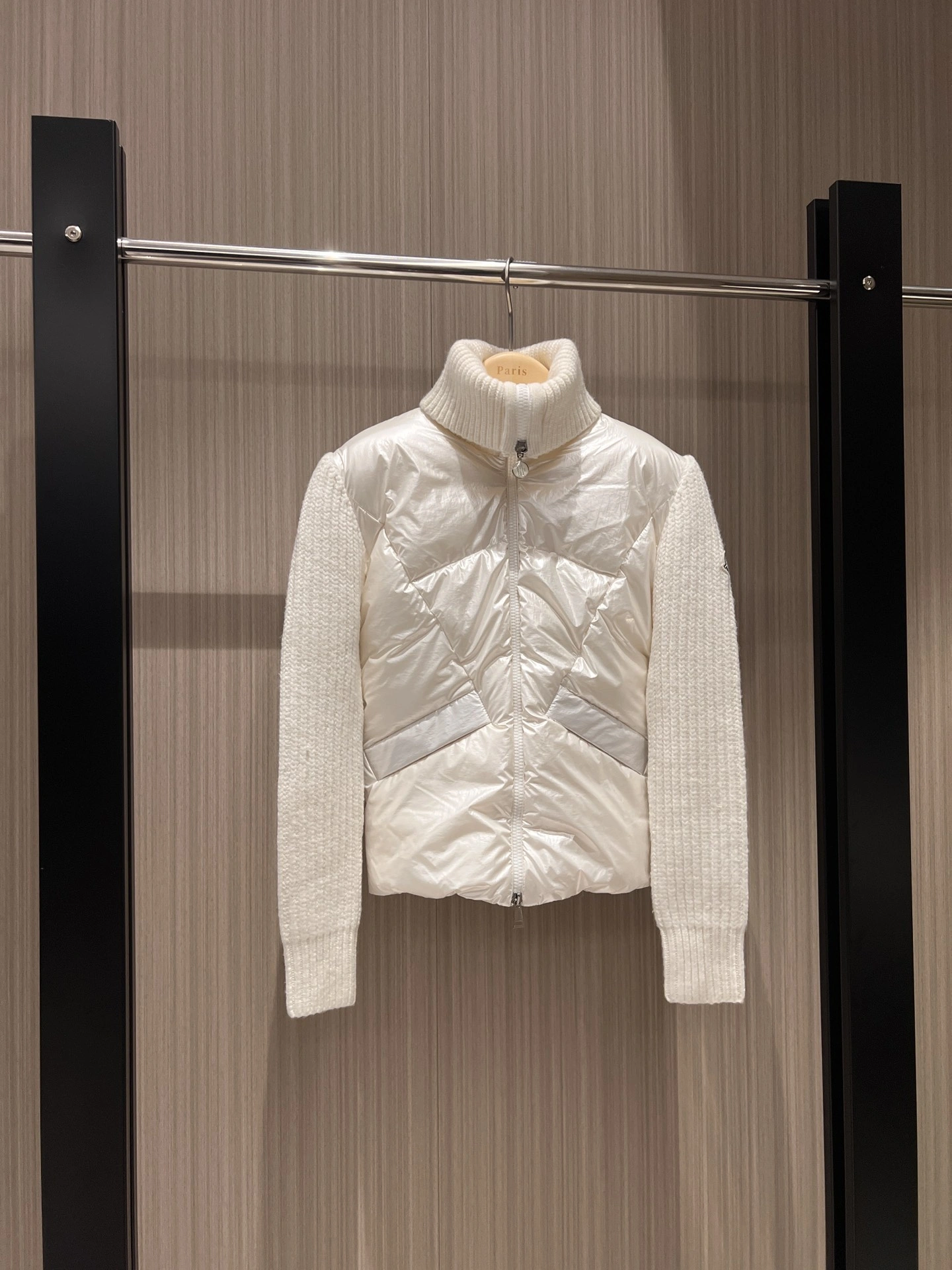 Neat Moncler Down Jackets 145773