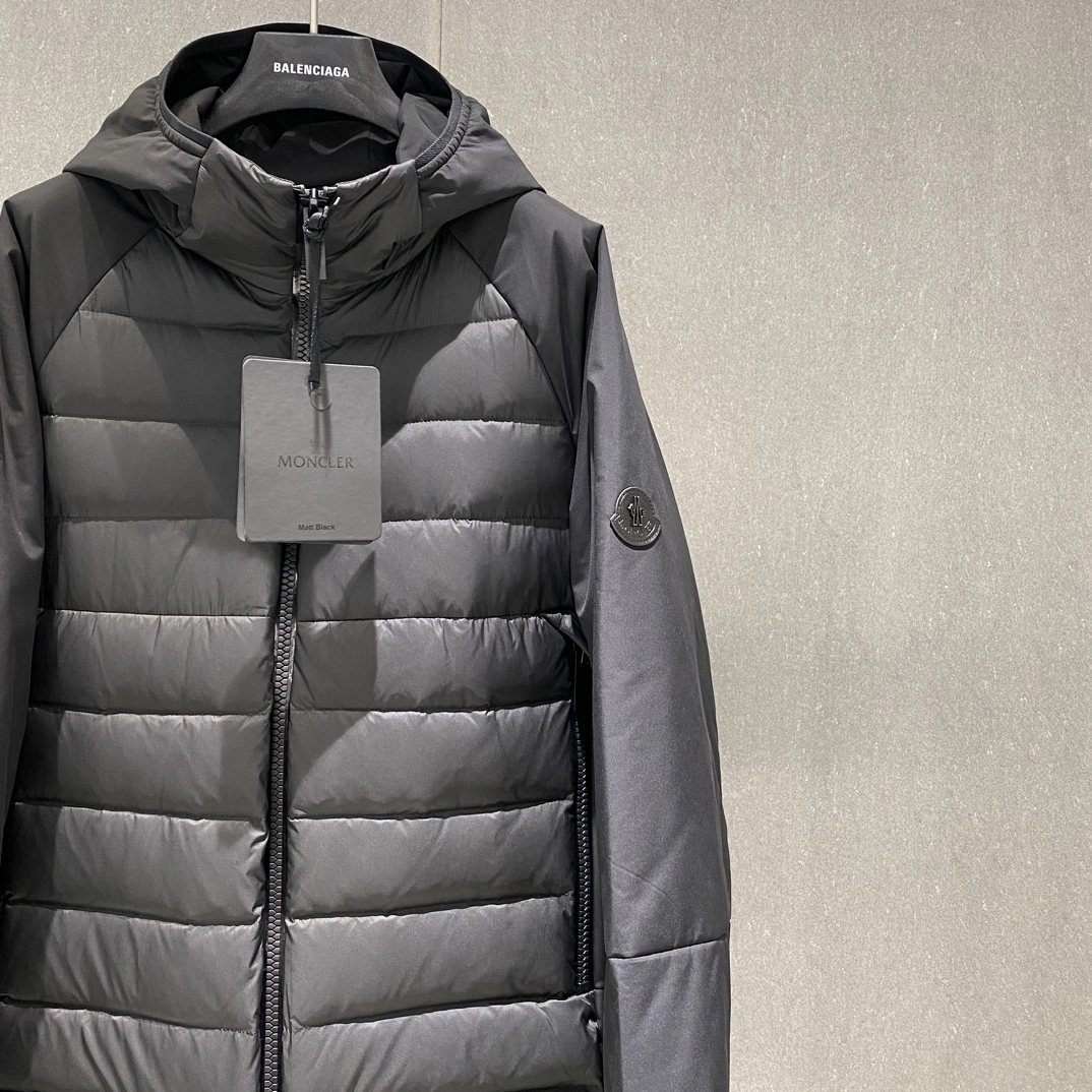 Moncler Down Jackets Stylish 145776