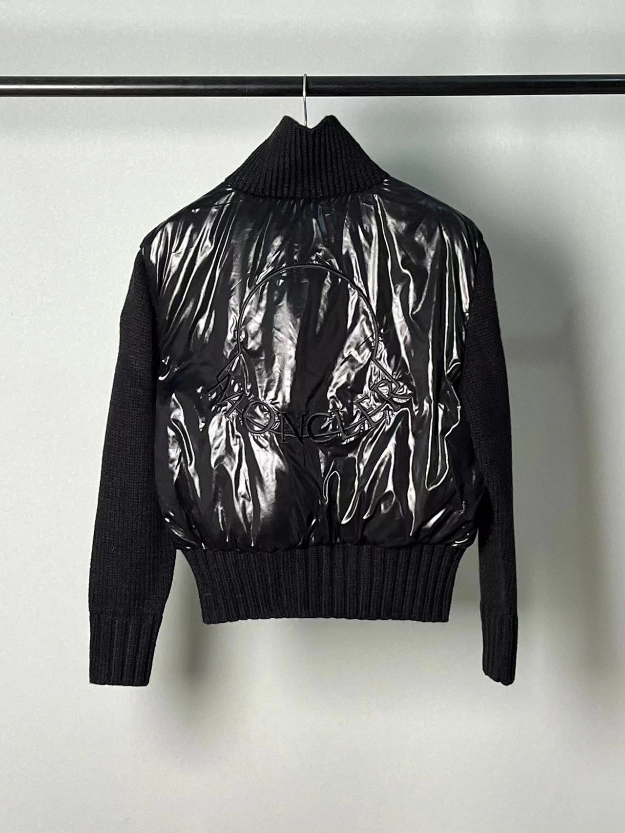 TravelReady Moncler Down Jackets 145808
