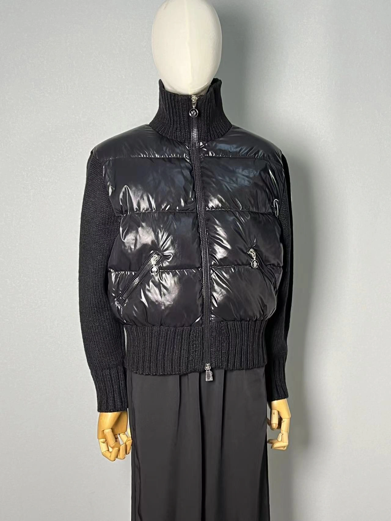 TravelReady Moncler Down Jackets 145808