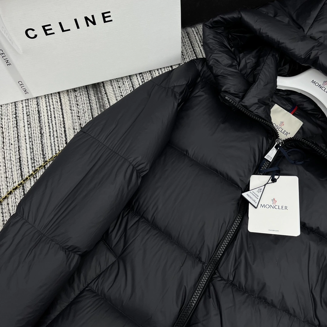 Moncler Down Jackets DailyWear 145769
