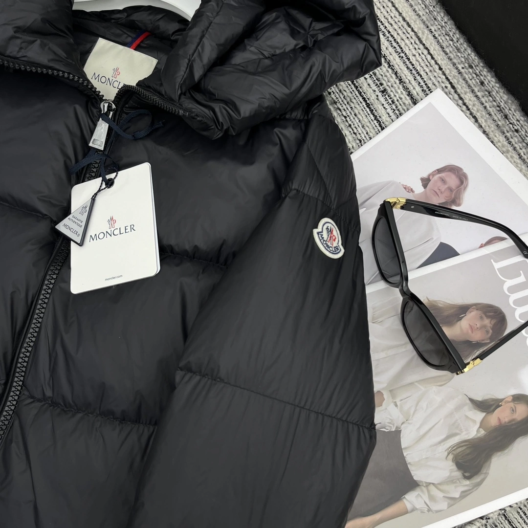 Moncler Down Jackets DailyWear 145769