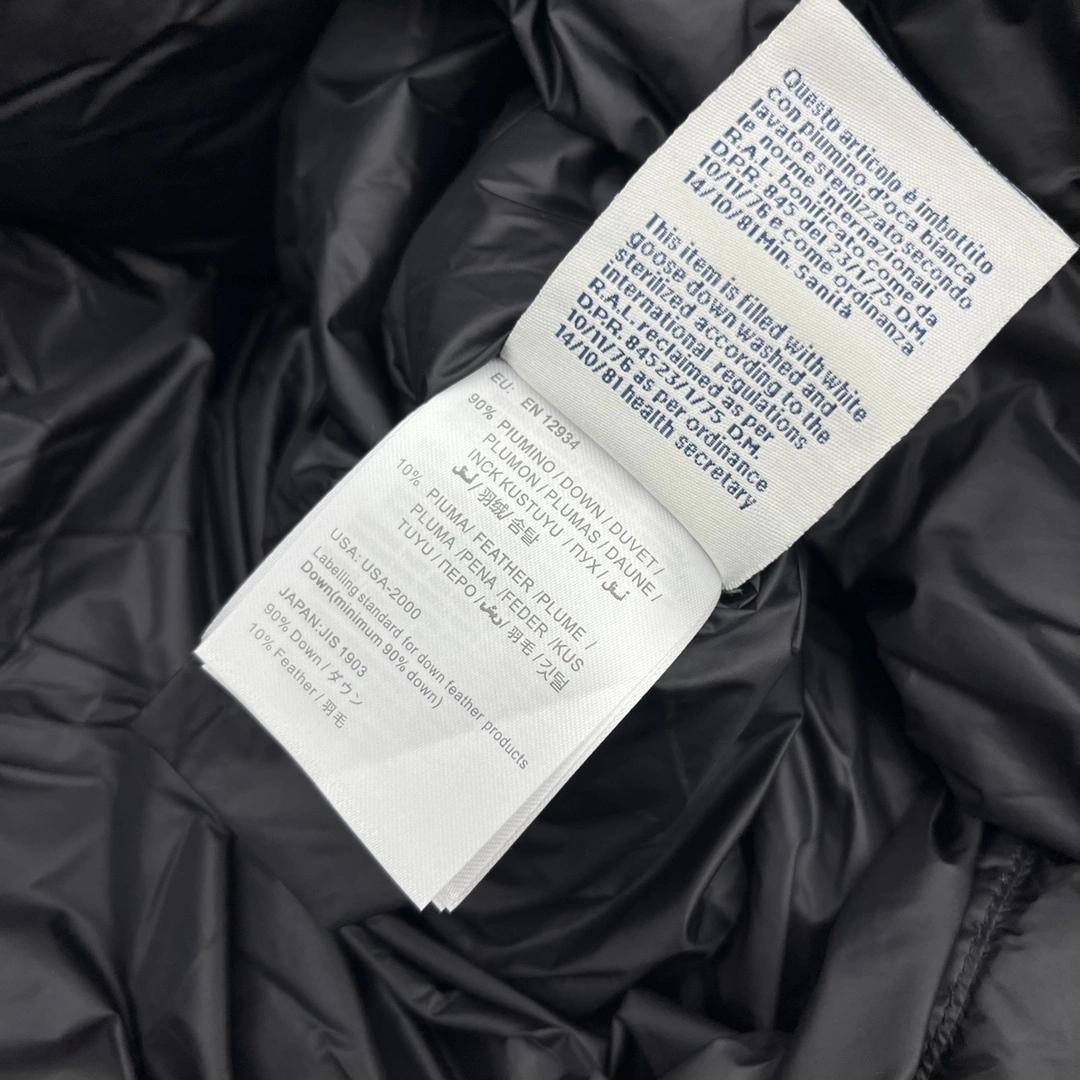 Moncler Down Jackets DailyWear 145769