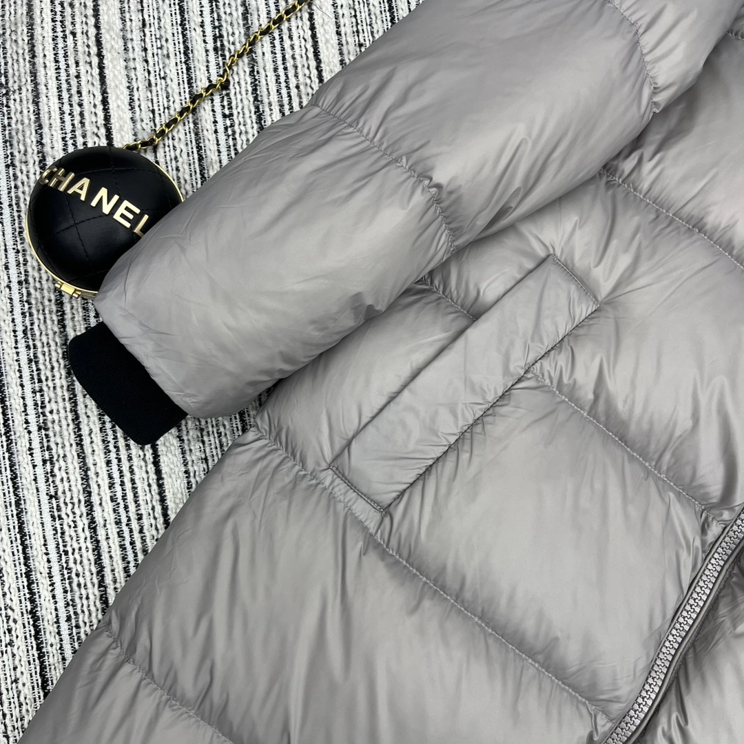 MultiPurpose Moncler Down Jackets 145767