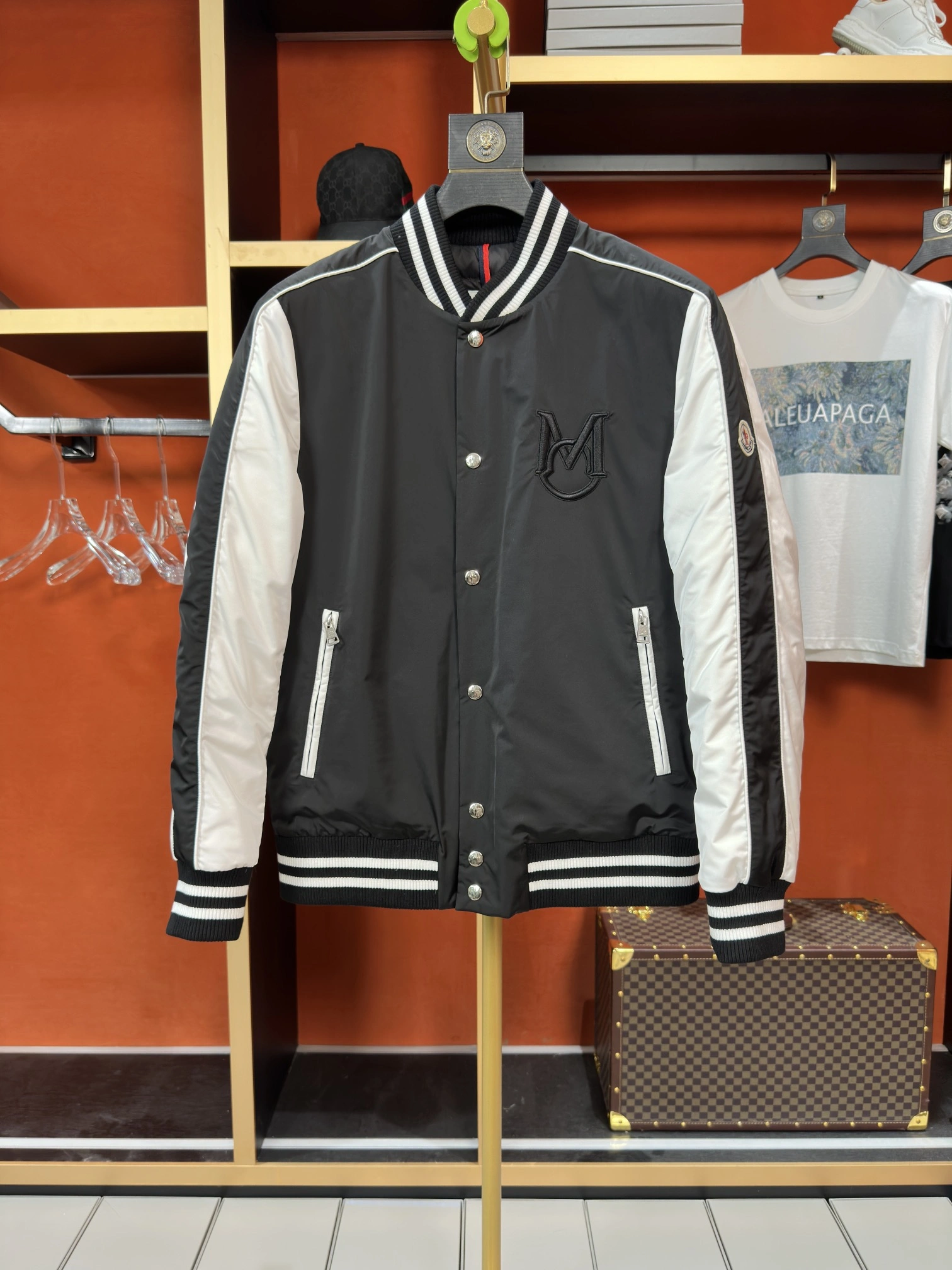 Moncler Down Jackets SportInspired 145766