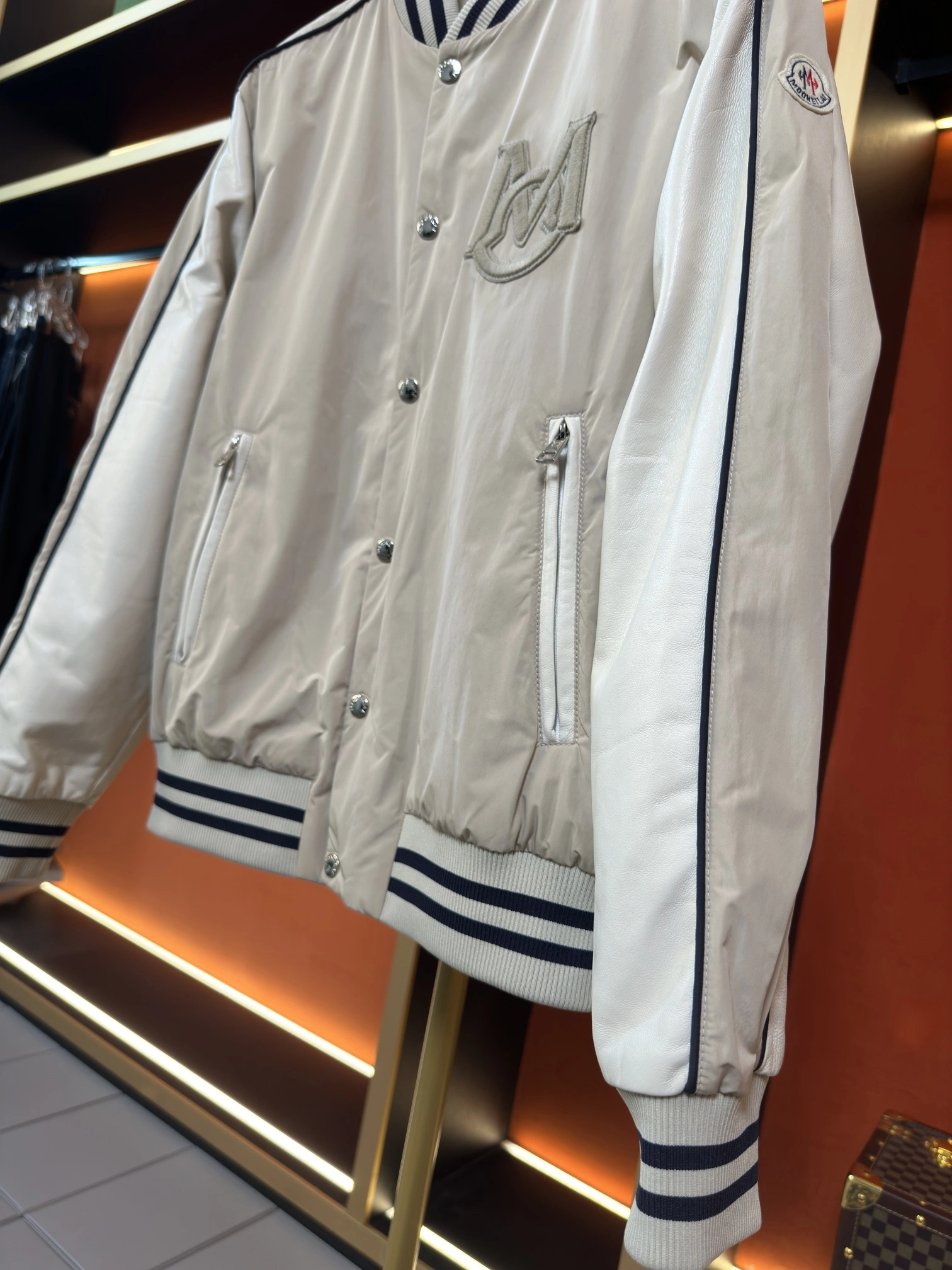 Affordable Moncler Down Jackets 145764