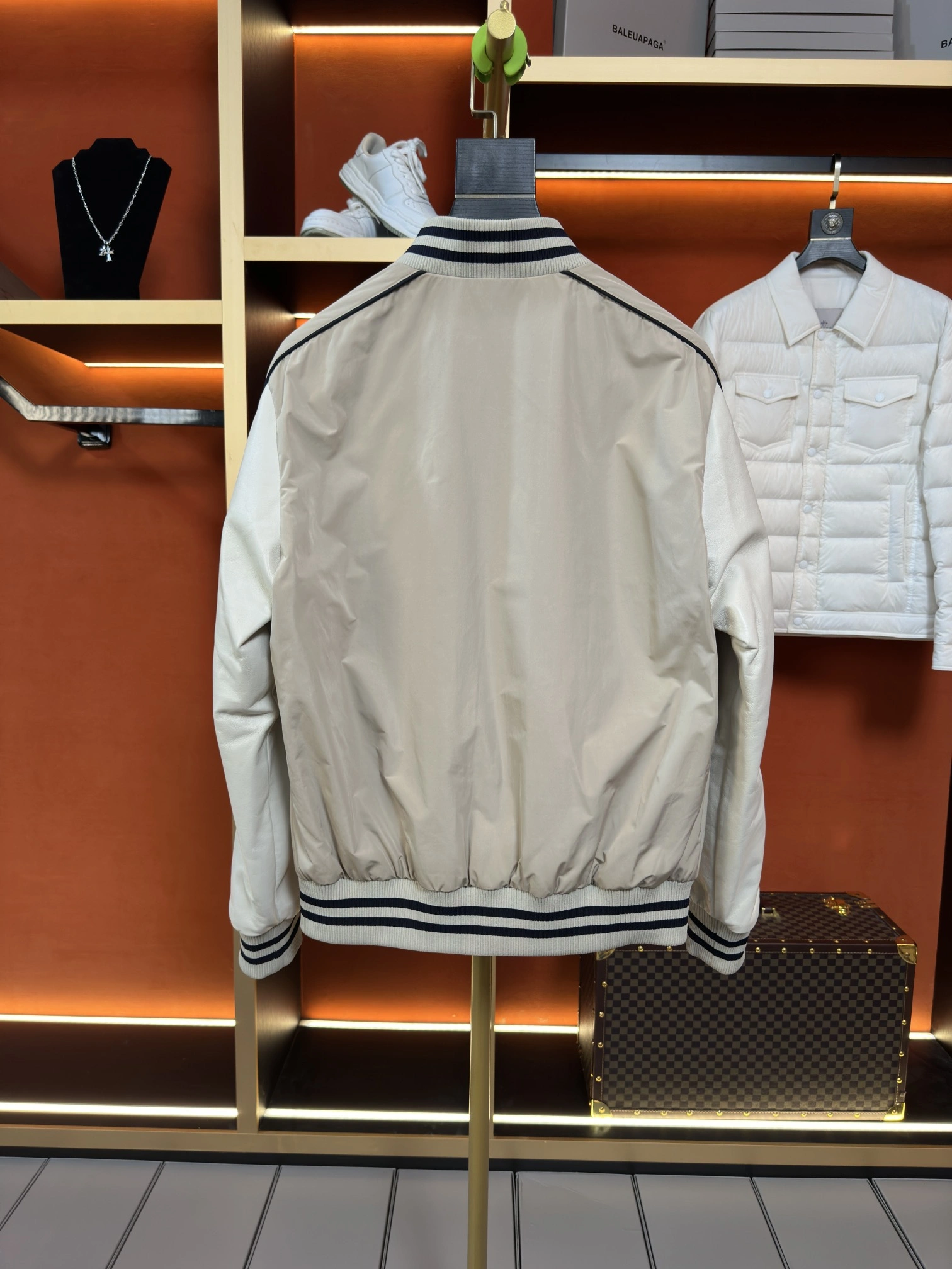 Affordable Moncler Down Jackets 145764