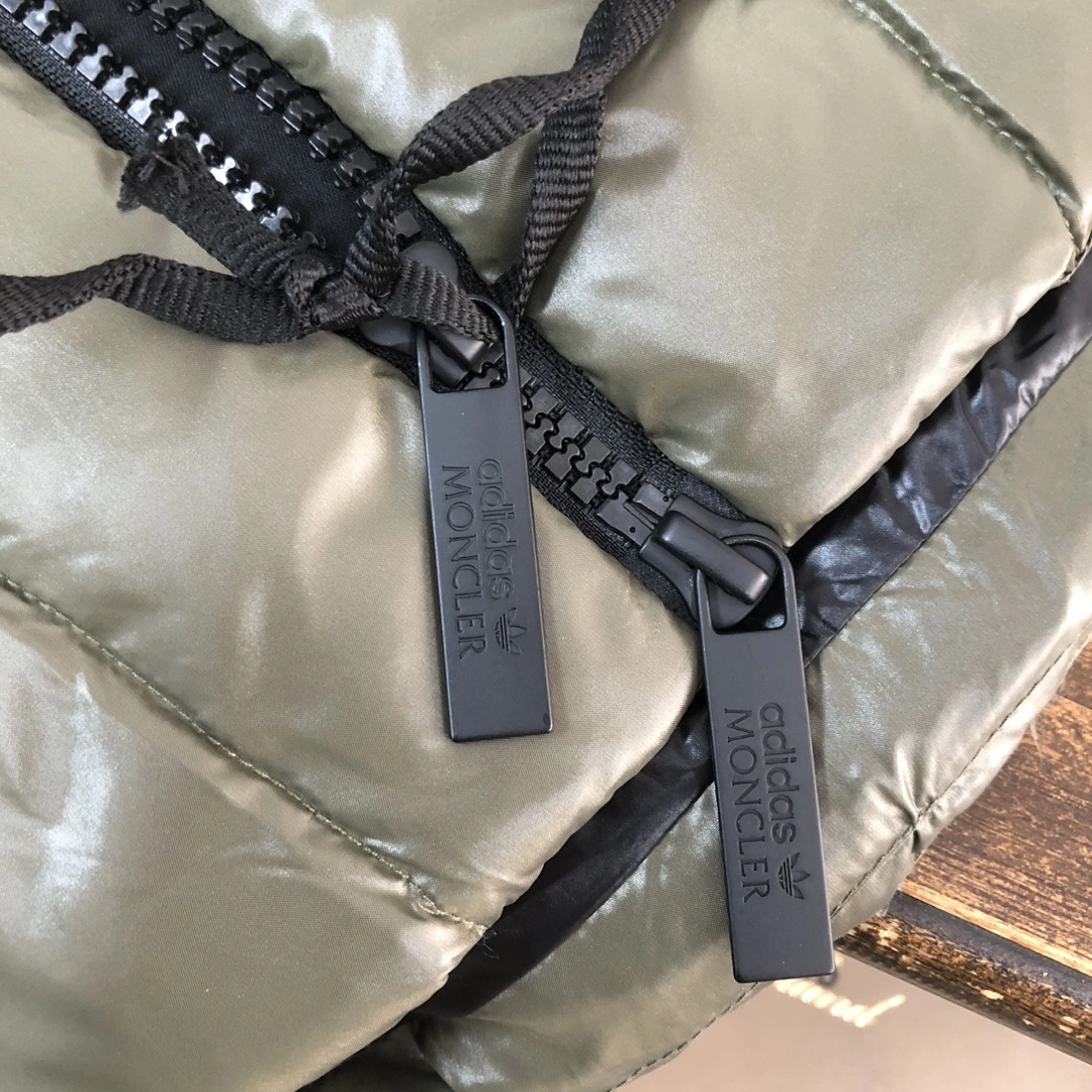 Timeless Moncler Down Jackets 145758