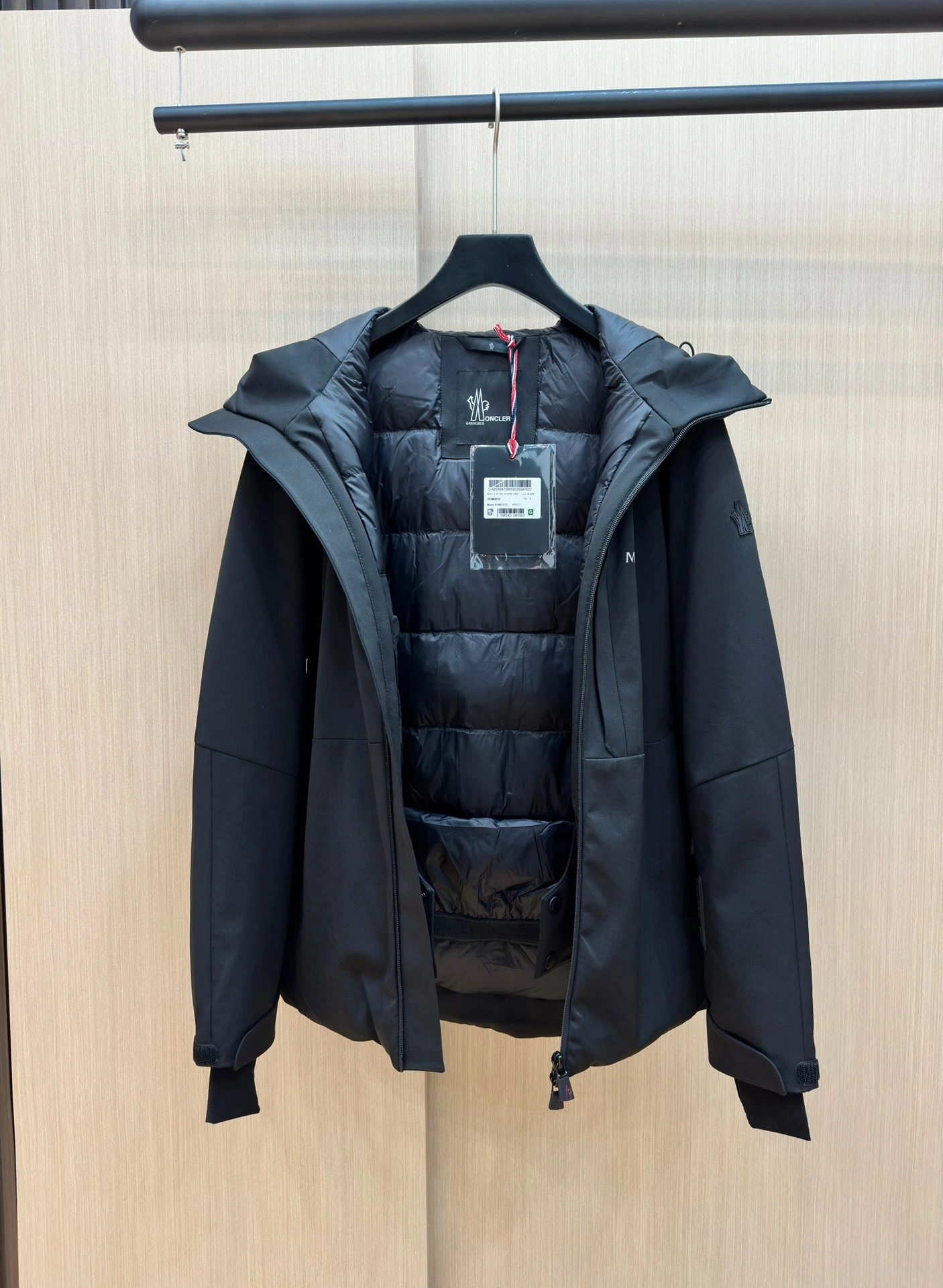 FashionForward Moncler Down Jackets 145760