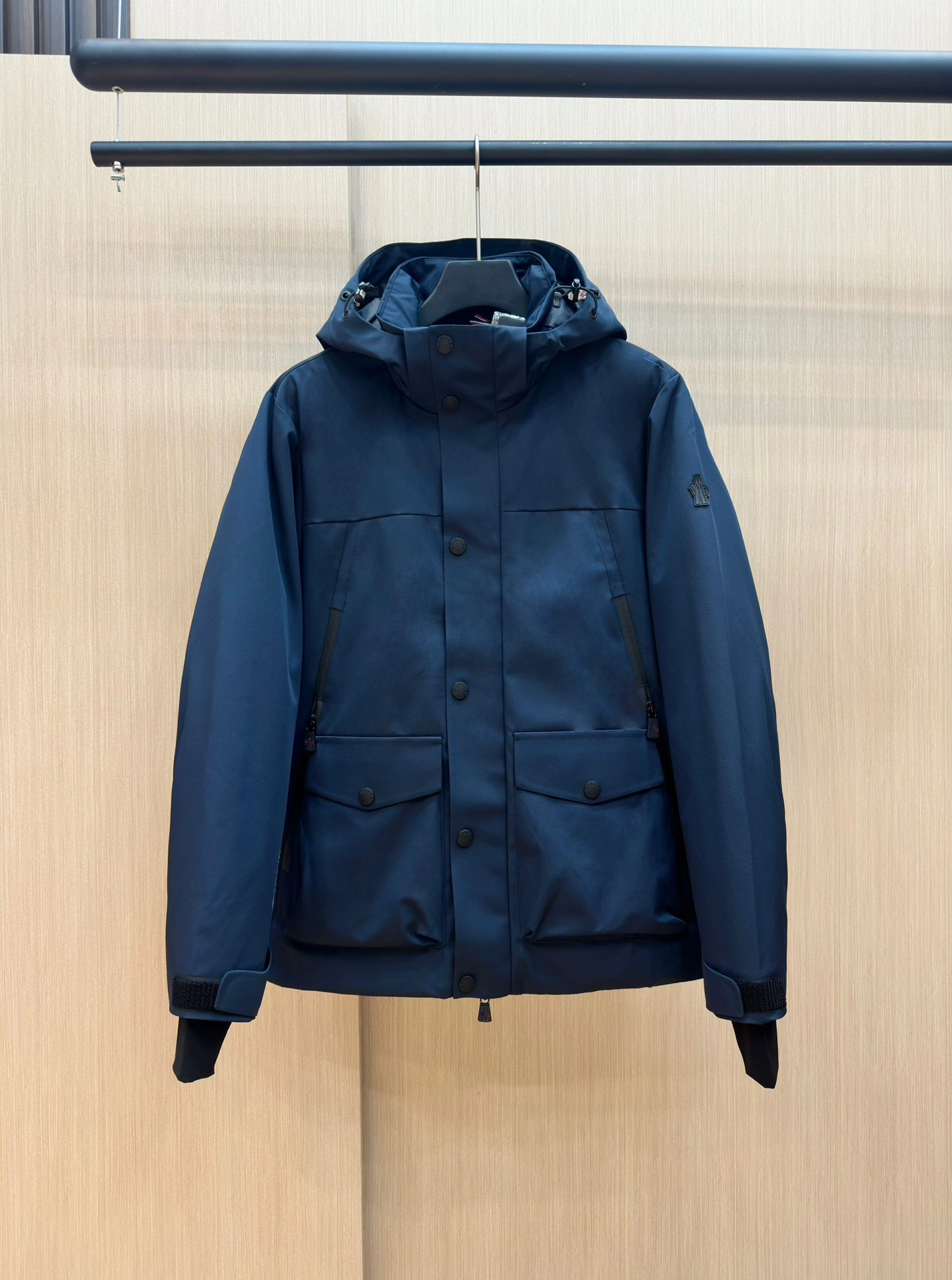 Sleek Moncler Down Jackets 145755