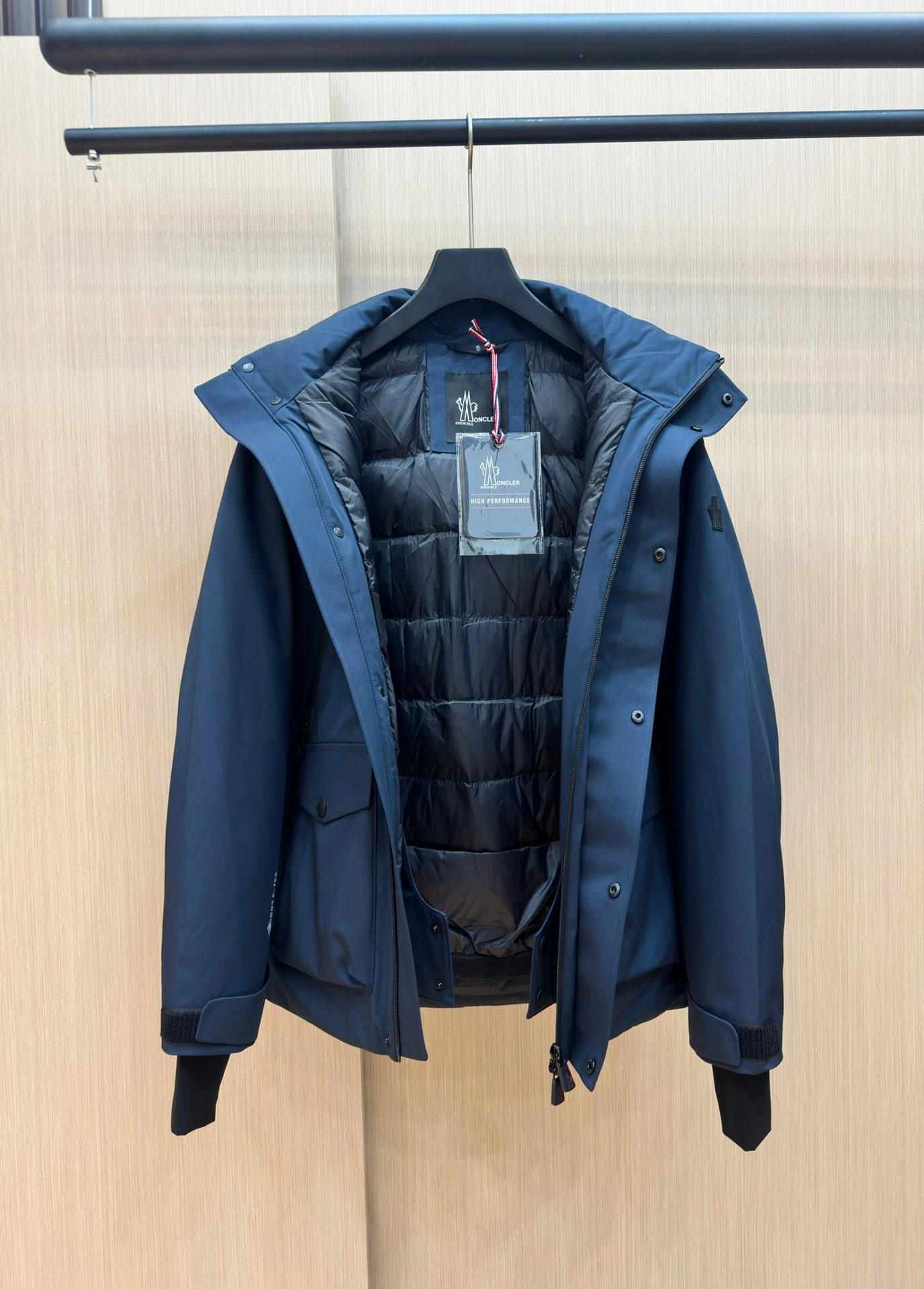 Sleek Moncler Down Jackets 145755