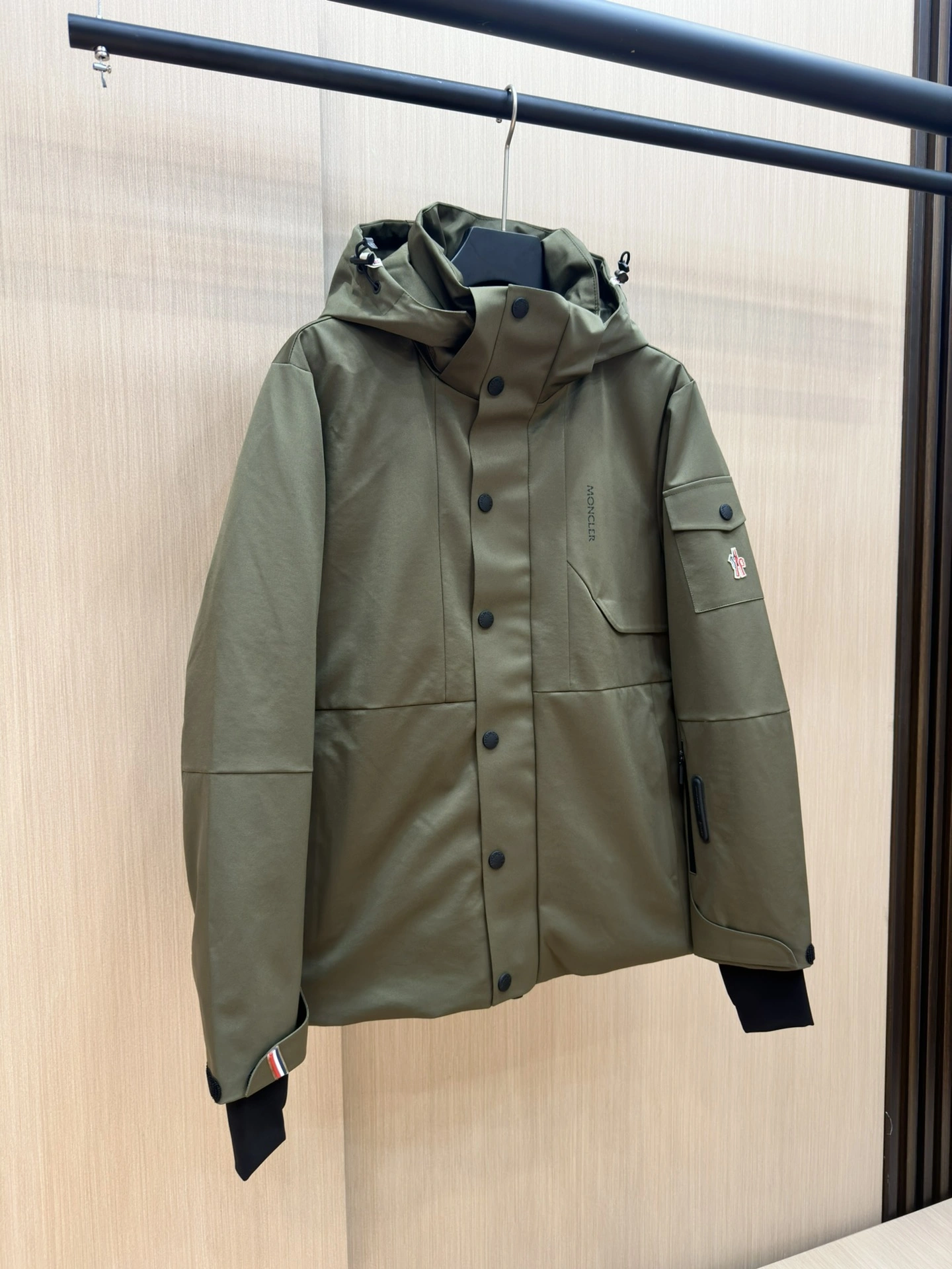 Moncler Down Jackets EasyCare 145759