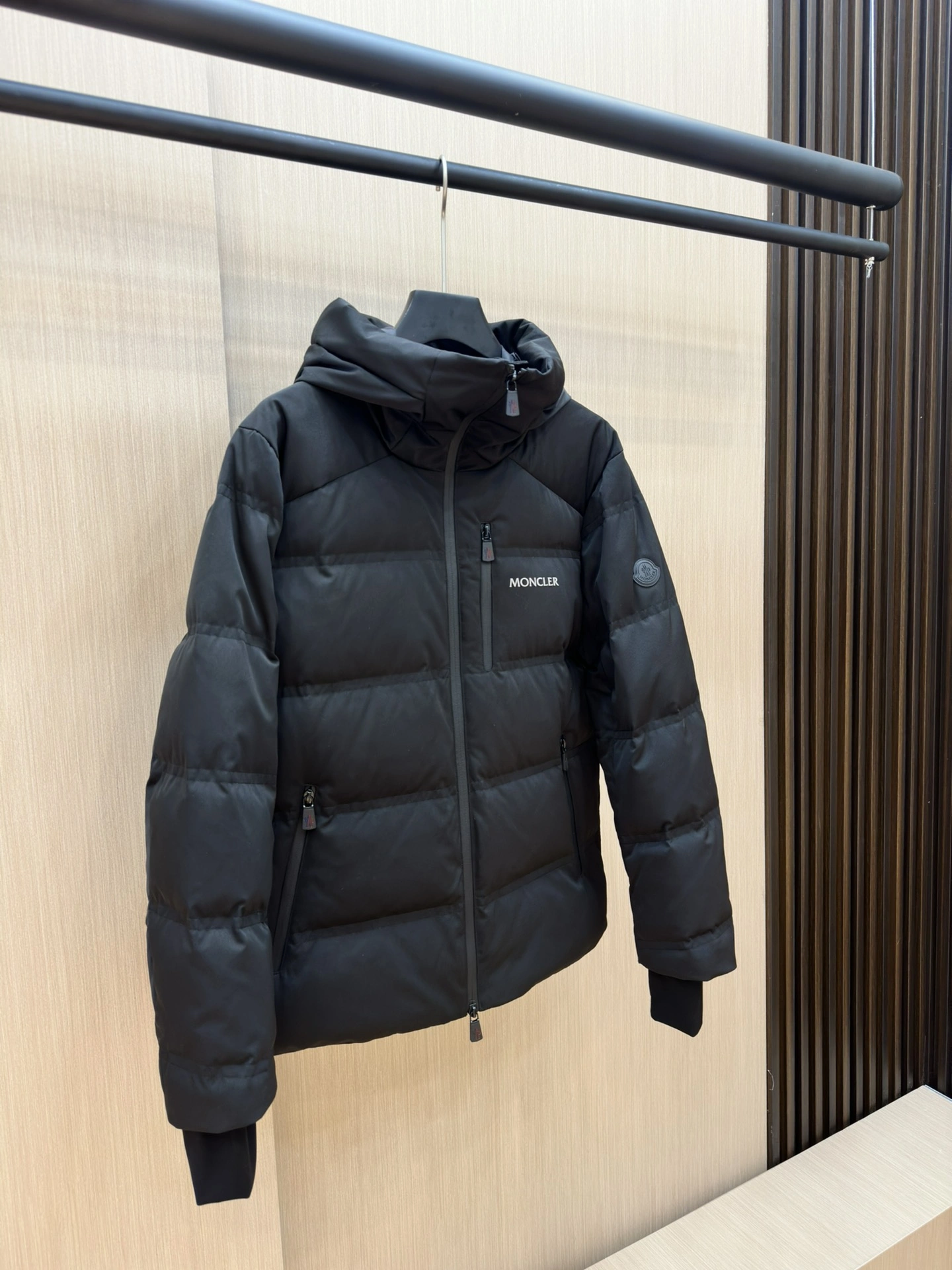 WellDesigned Moncler Down Jackets 145745