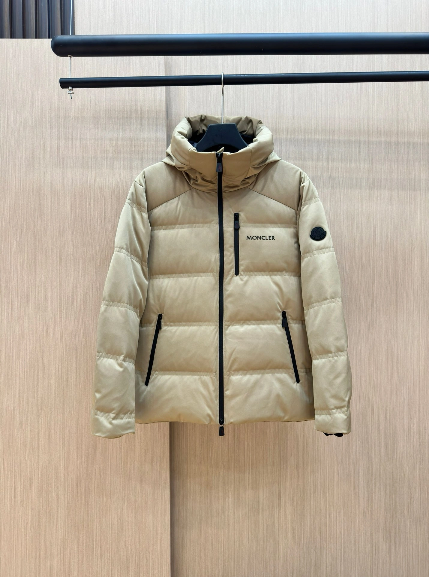 Moncler Down Jackets Flexible 145757