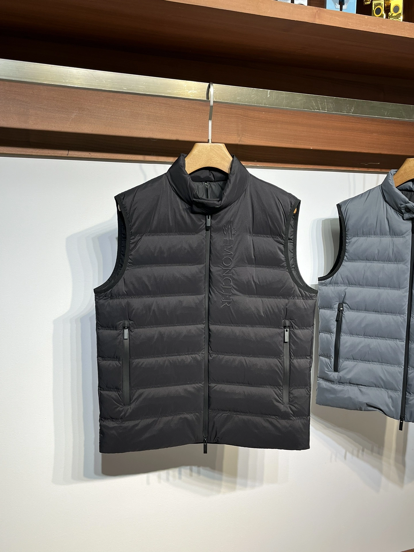 Attractive Moncler Down Jackets 145754