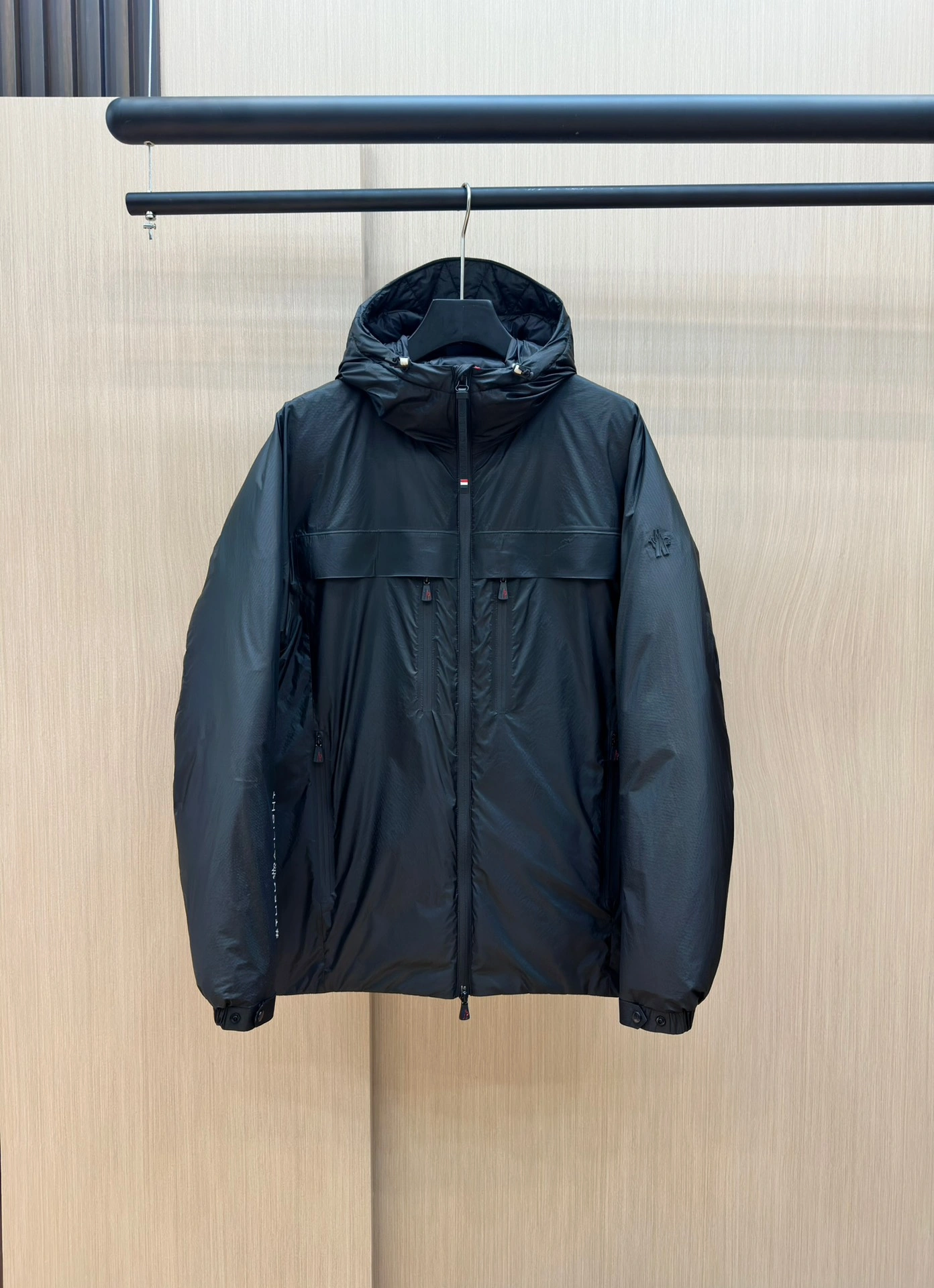 Premium Moncler Down Jackets 145742
