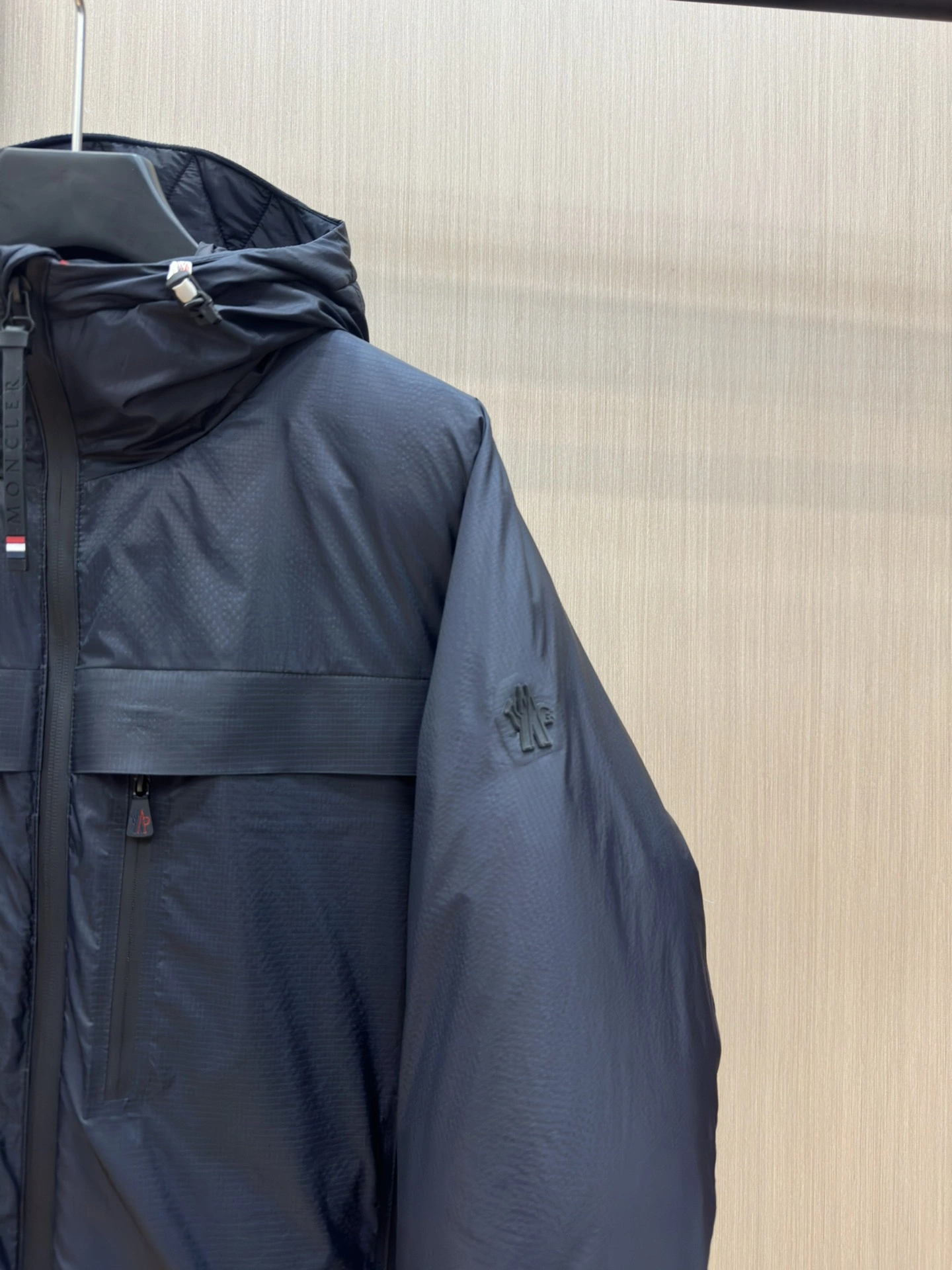 Unisex Moncler Down Jackets 145738