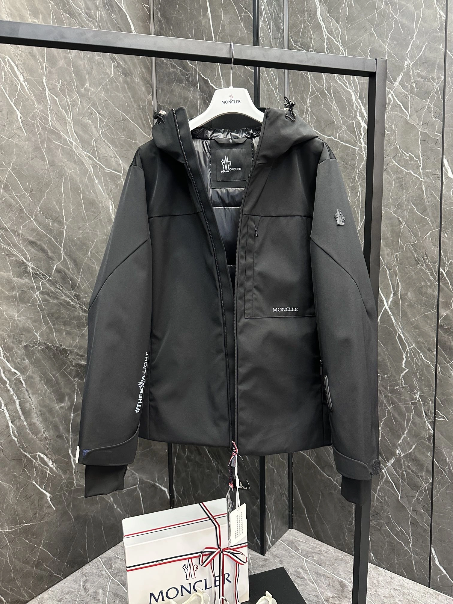 Moncler Down Jackets Cozy 145735