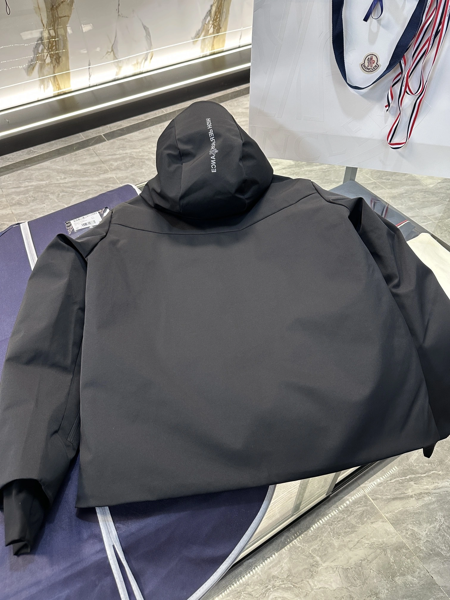 Classic Moncler Down Jackets 145728