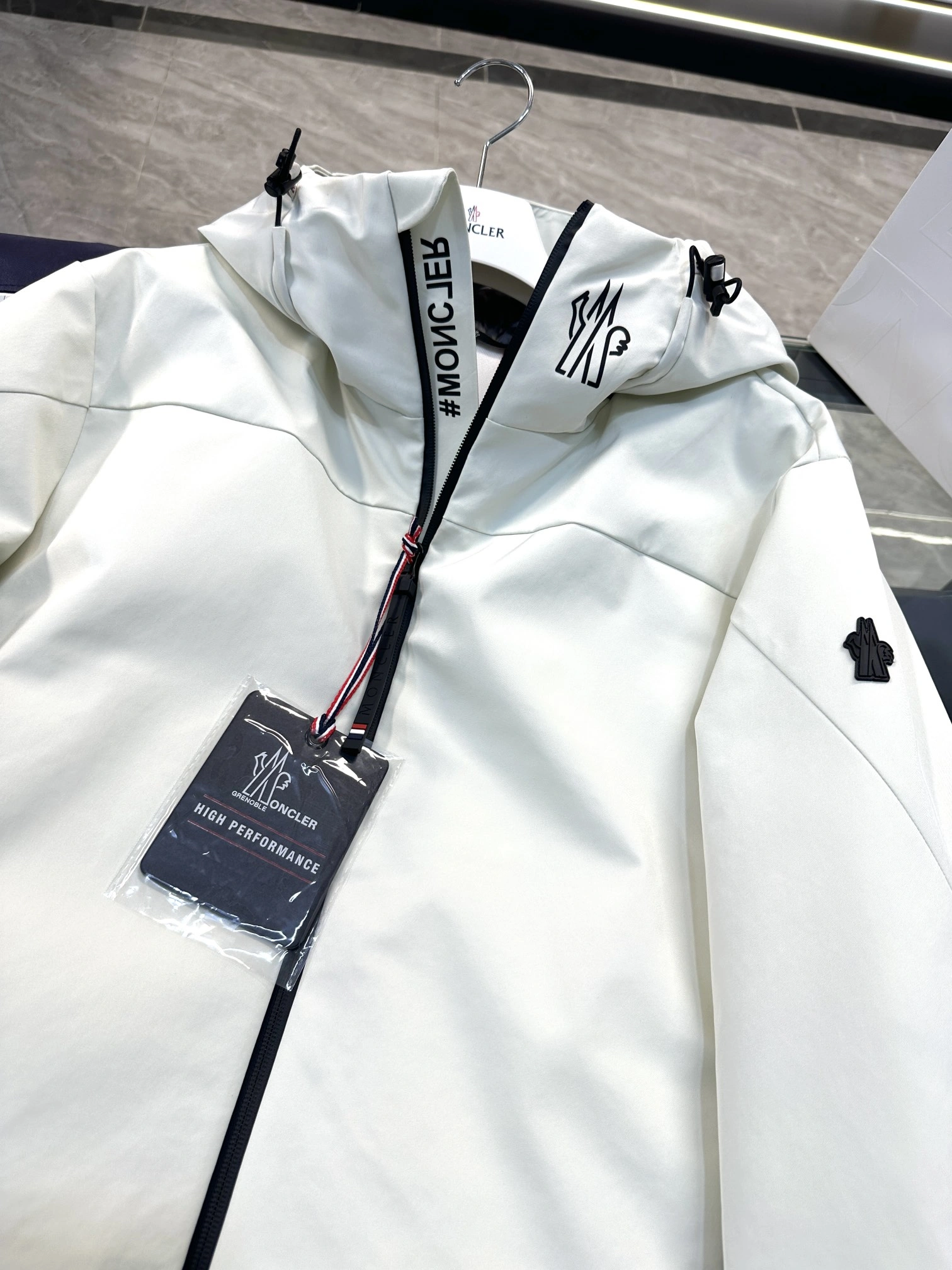 HighQuality Moncler Down Jackets 145727
