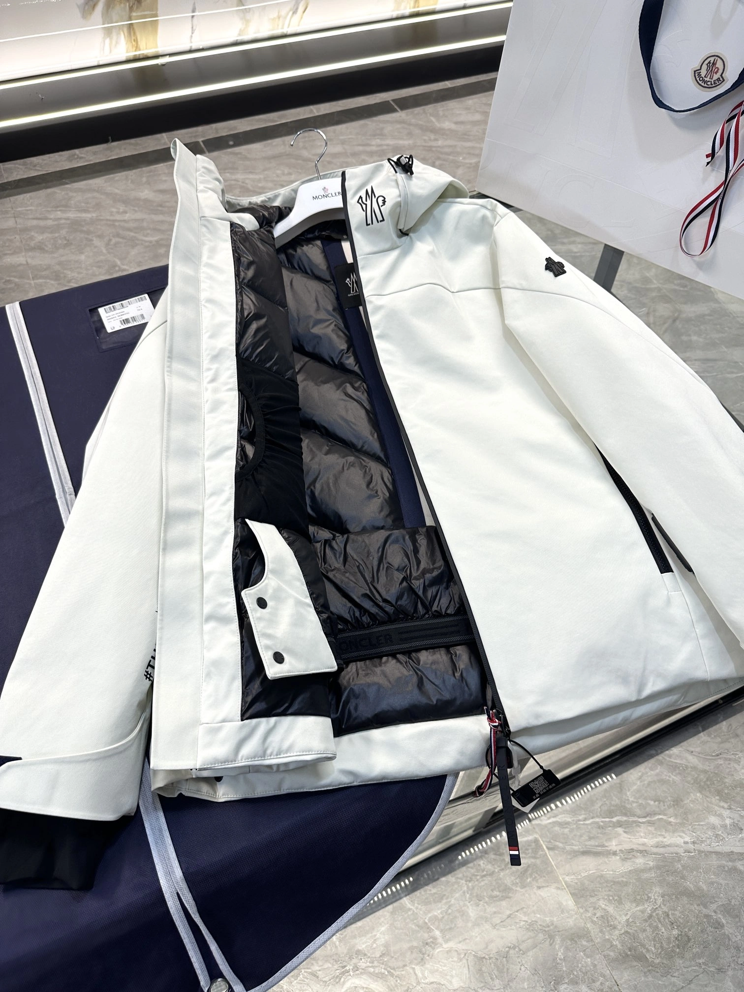 HighQuality Moncler Down Jackets 145727