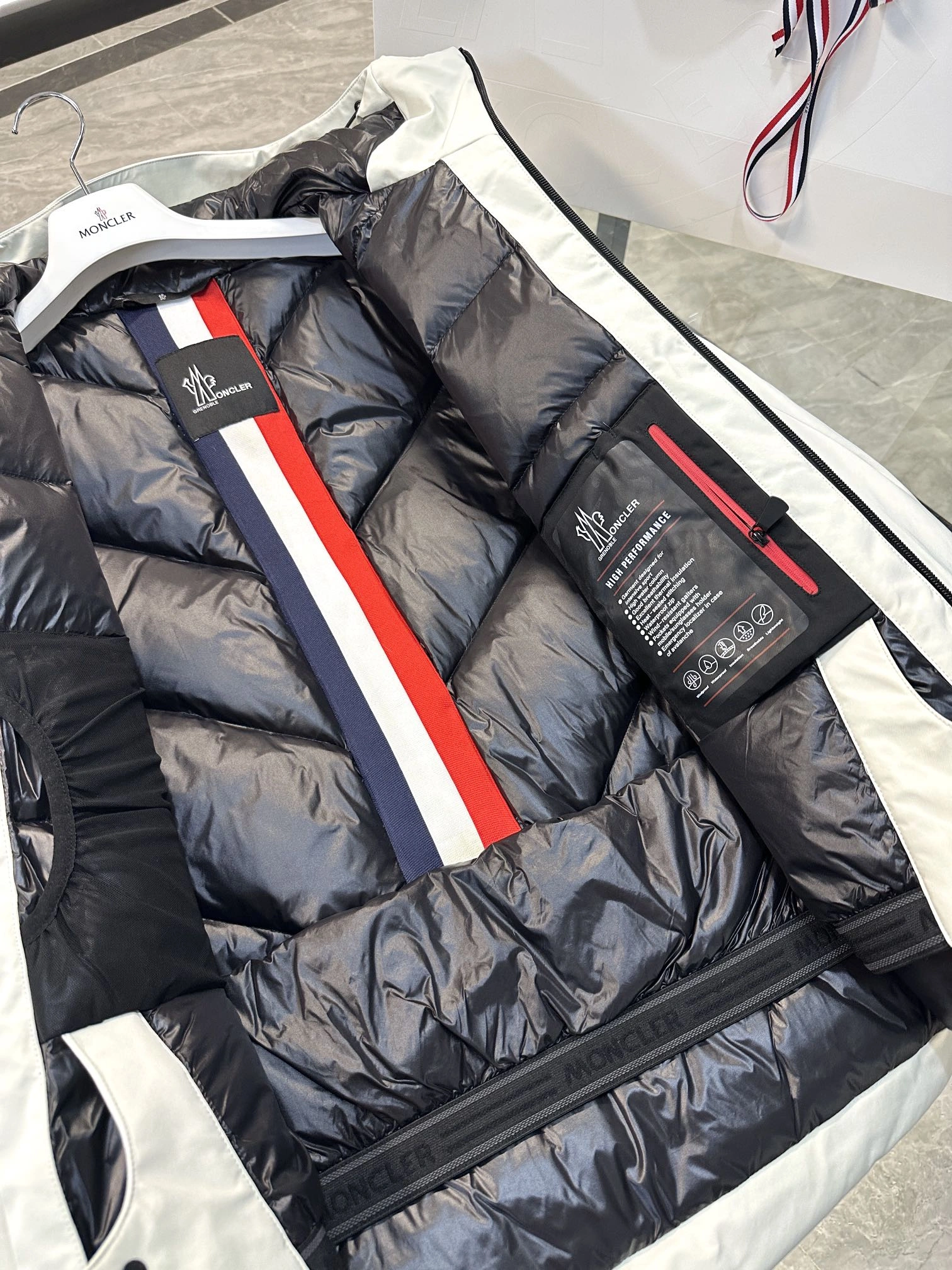 HighQuality Moncler Down Jackets 145727