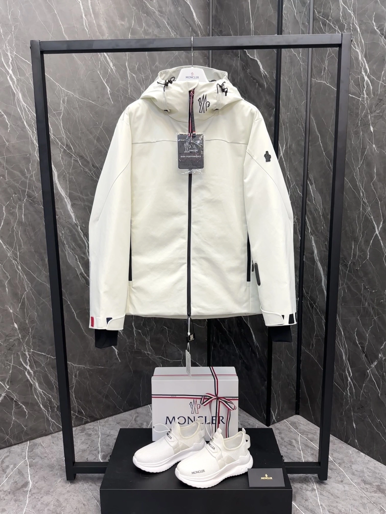 Moncler Down Jackets OdorResistant 145725