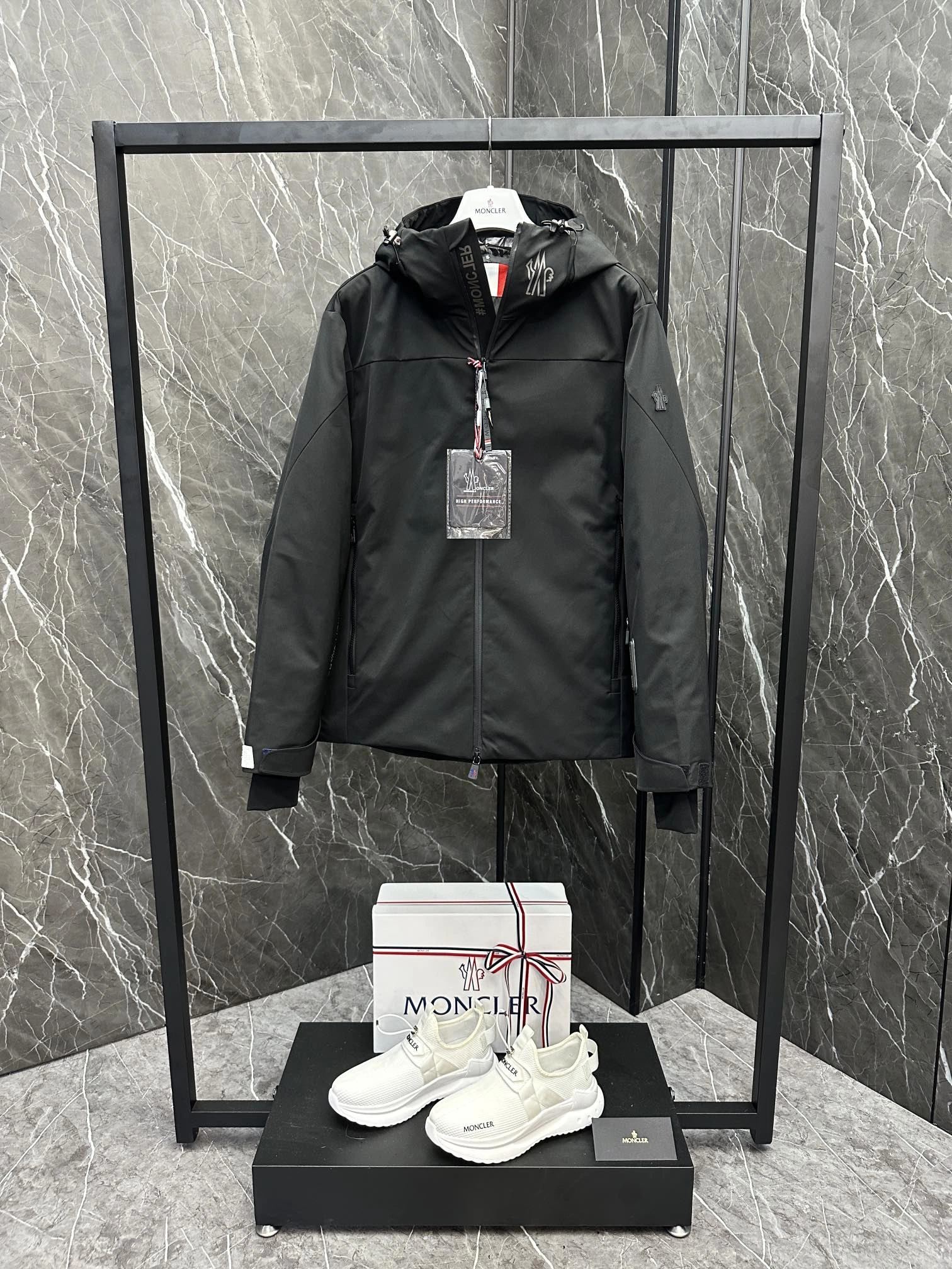 Moncler Down Jackets Popular 145723