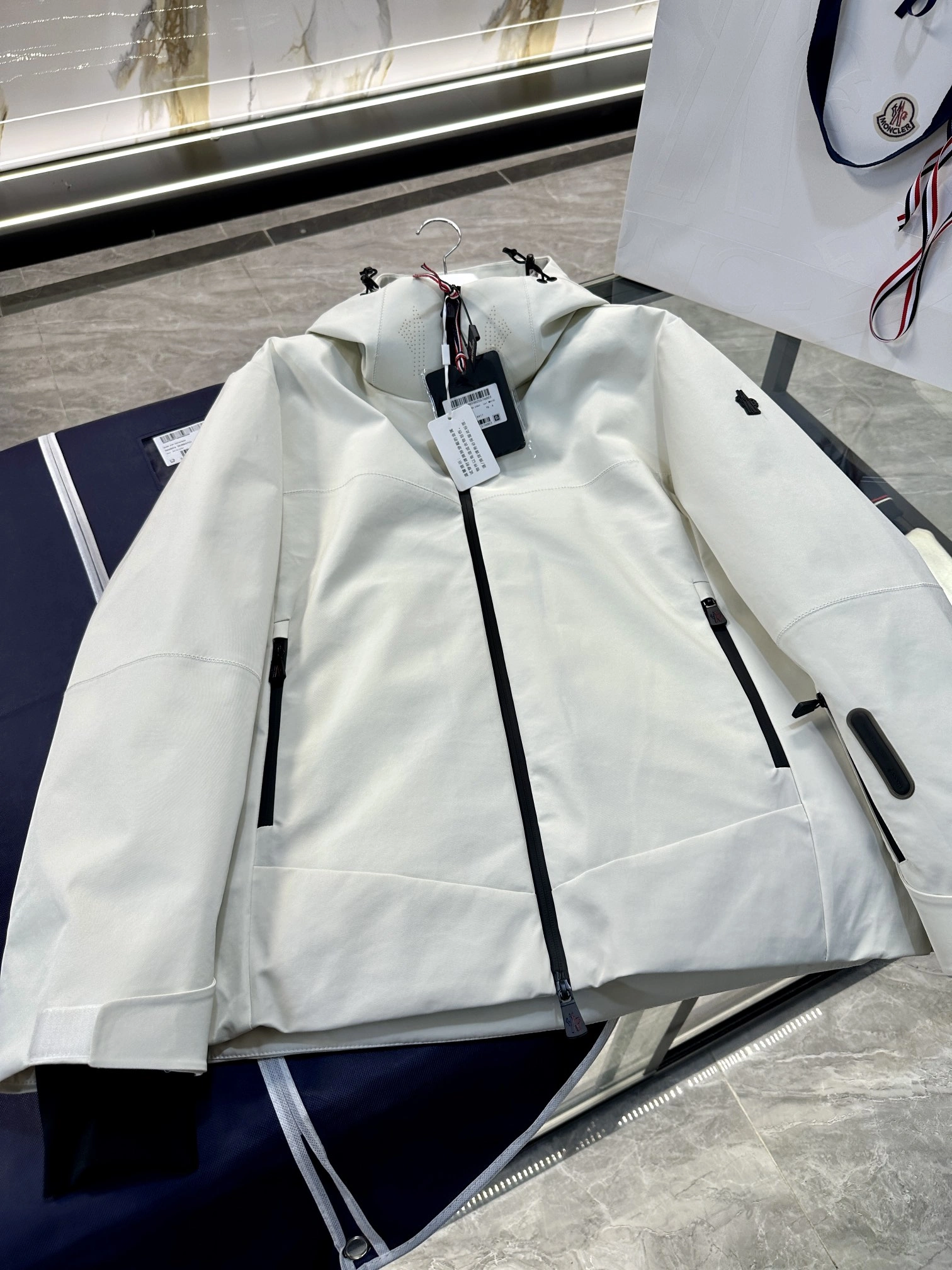 Casual Moncler Down Jackets 145717