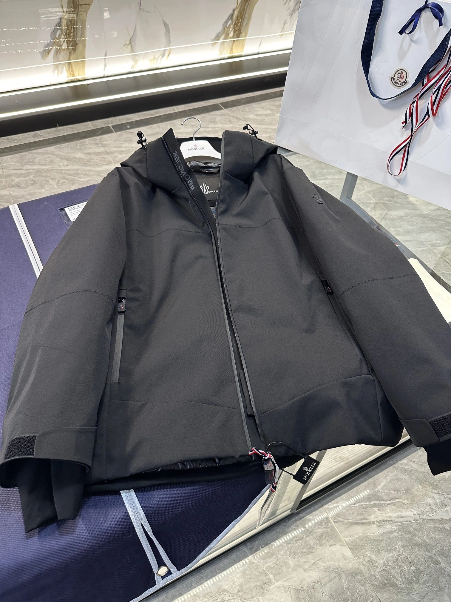 Moncler Down Jackets RelaxedFit 145744