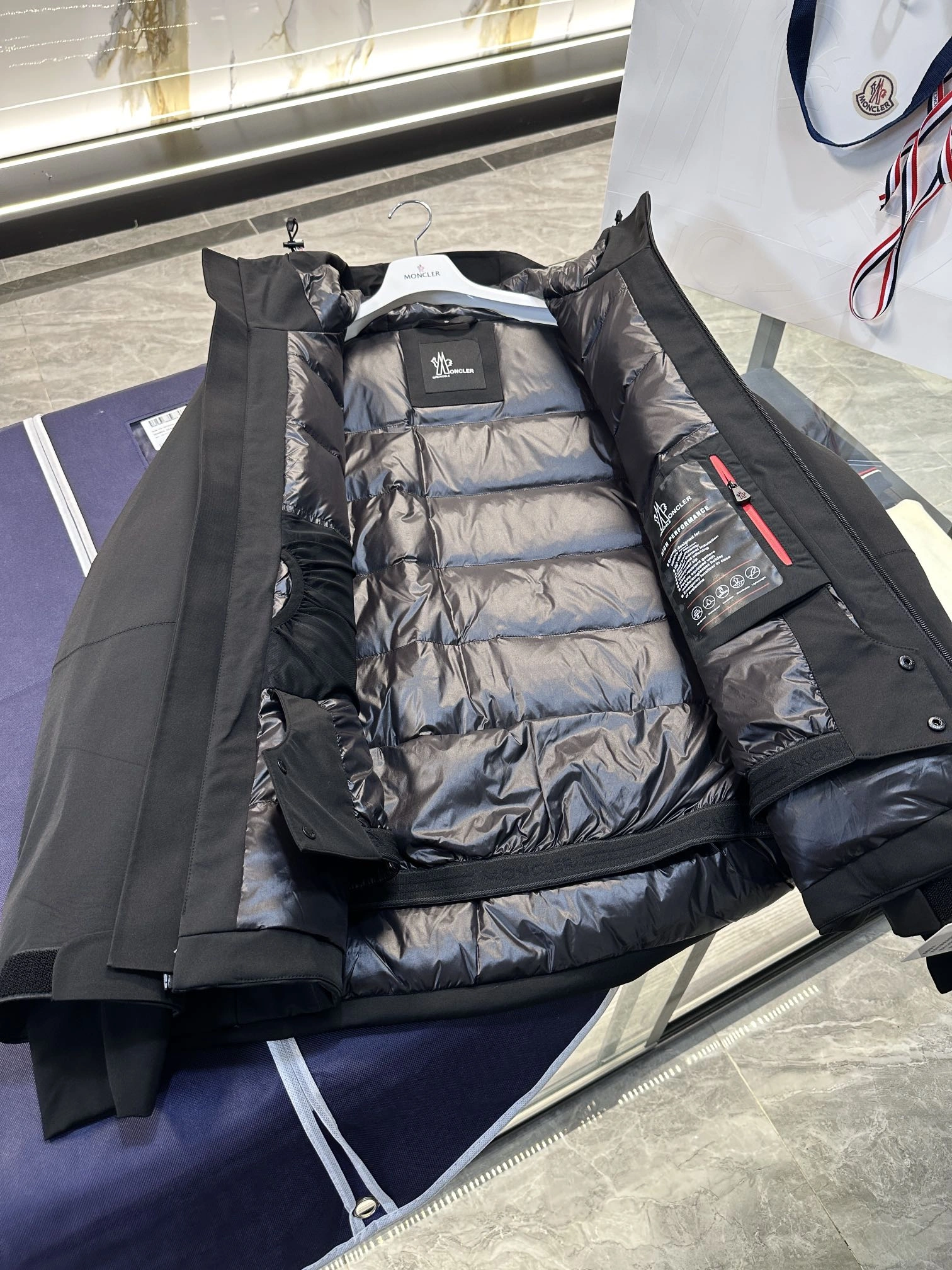 Moncler Down Jackets RelaxedFit 145744