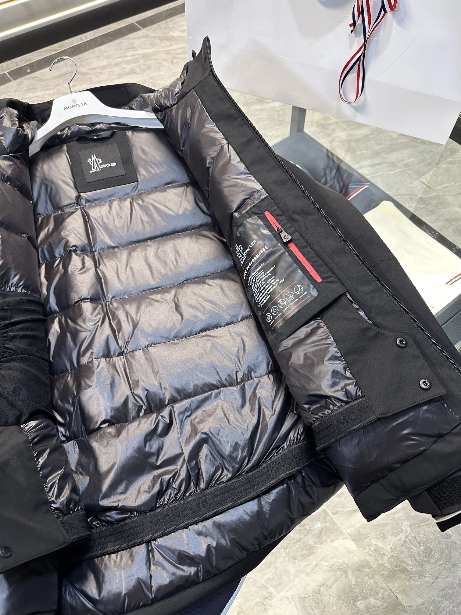 Moncler Down Jackets RelaxedFit 145744