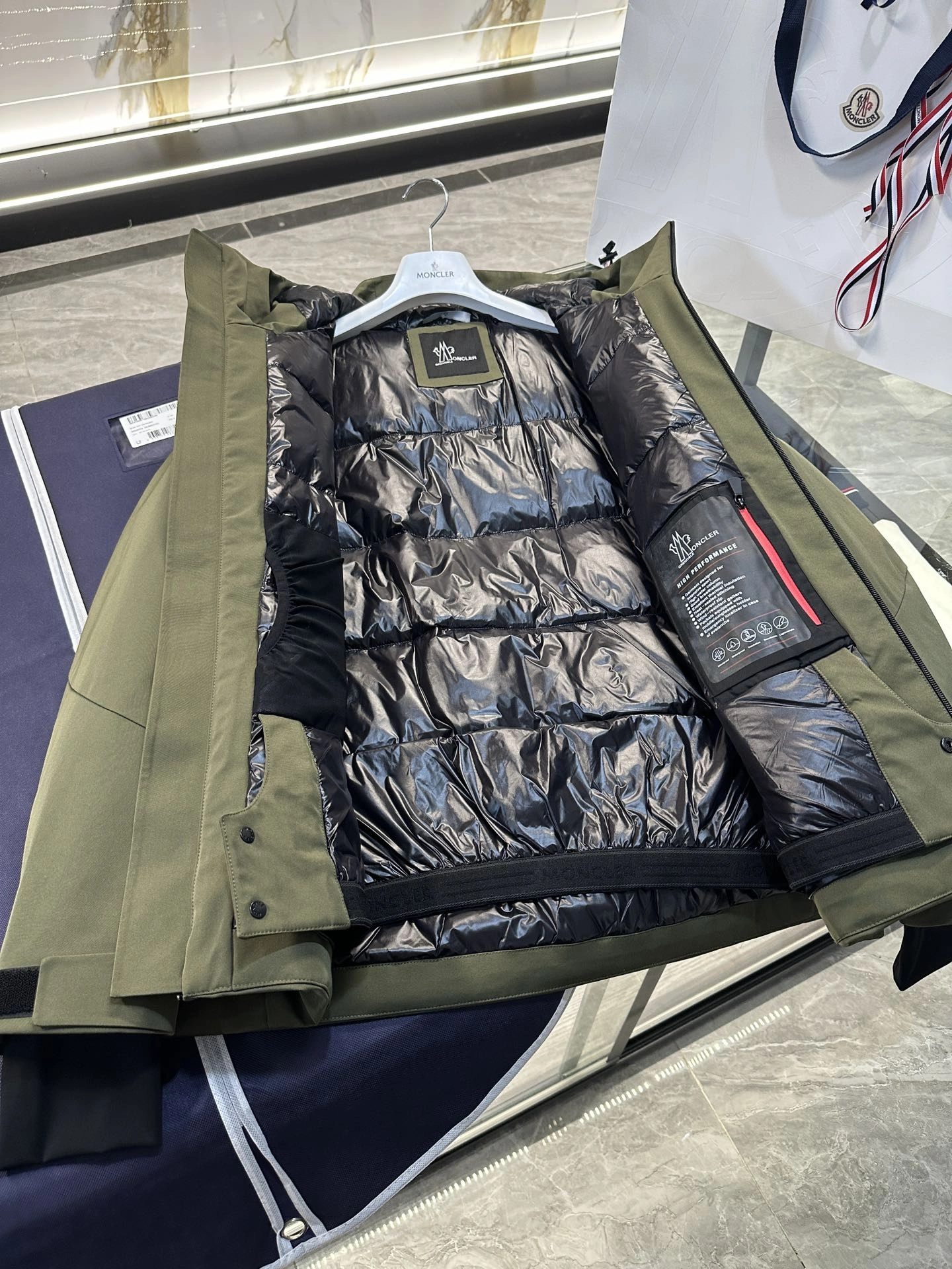 ZipUp Moncler Down Jackets 145709
