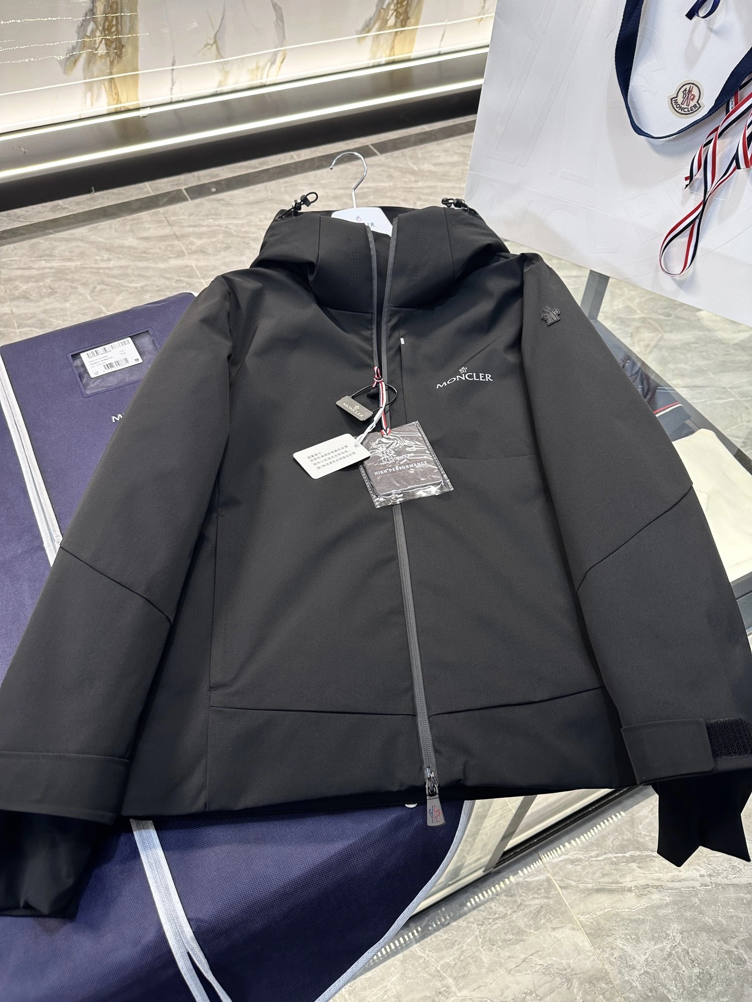 Moncler Down Jackets Seasonal 145704