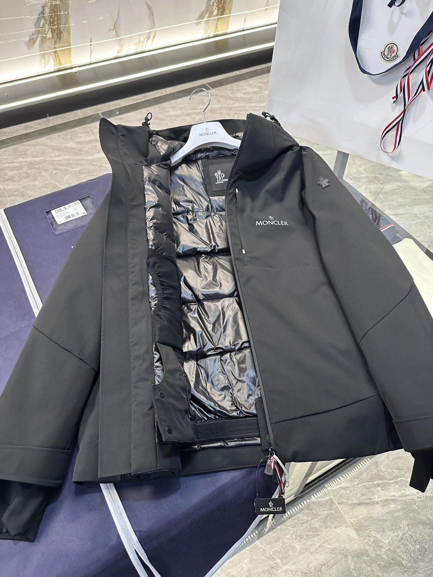 Moncler Down Jackets Seasonal 145704