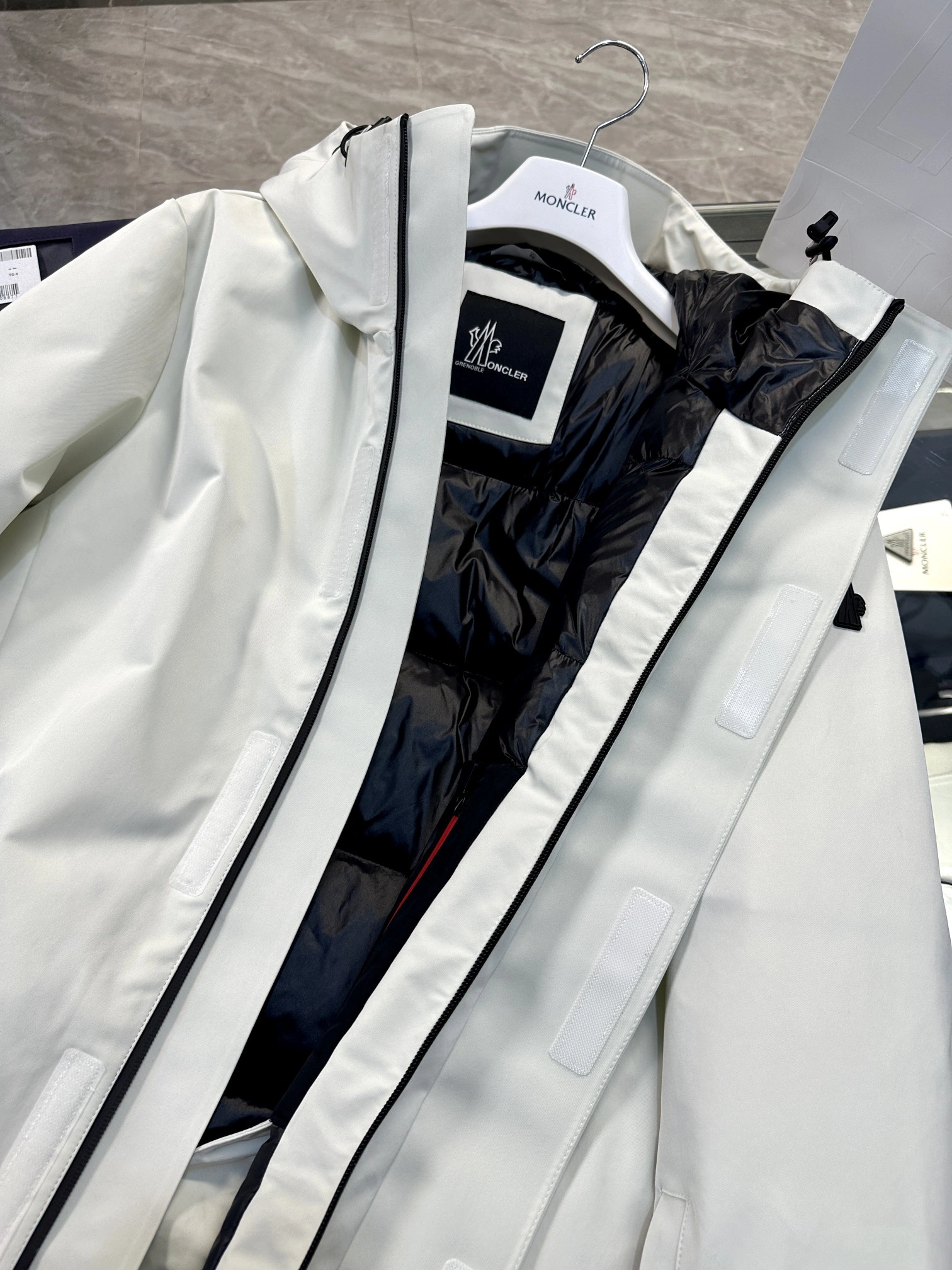 Moncler Down Jackets Youthful 145697