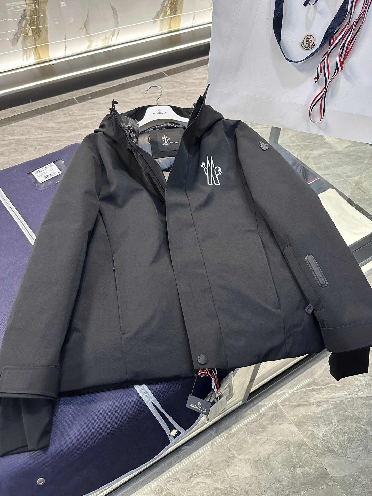 Moncler Down Jackets FastDry 145714