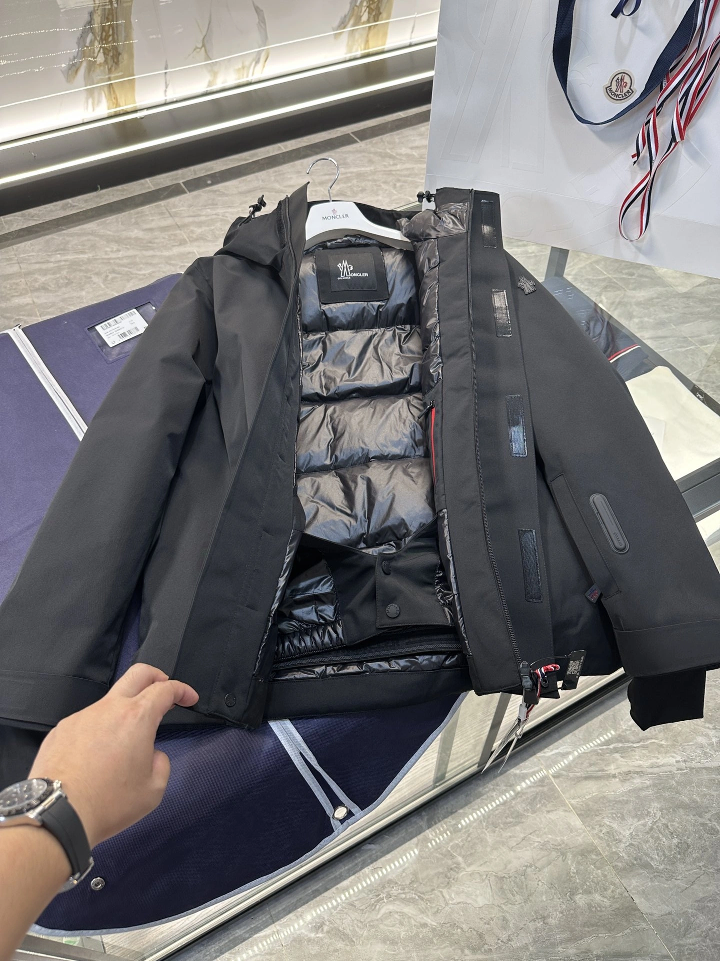 Moncler Down Jackets FastDry 145714