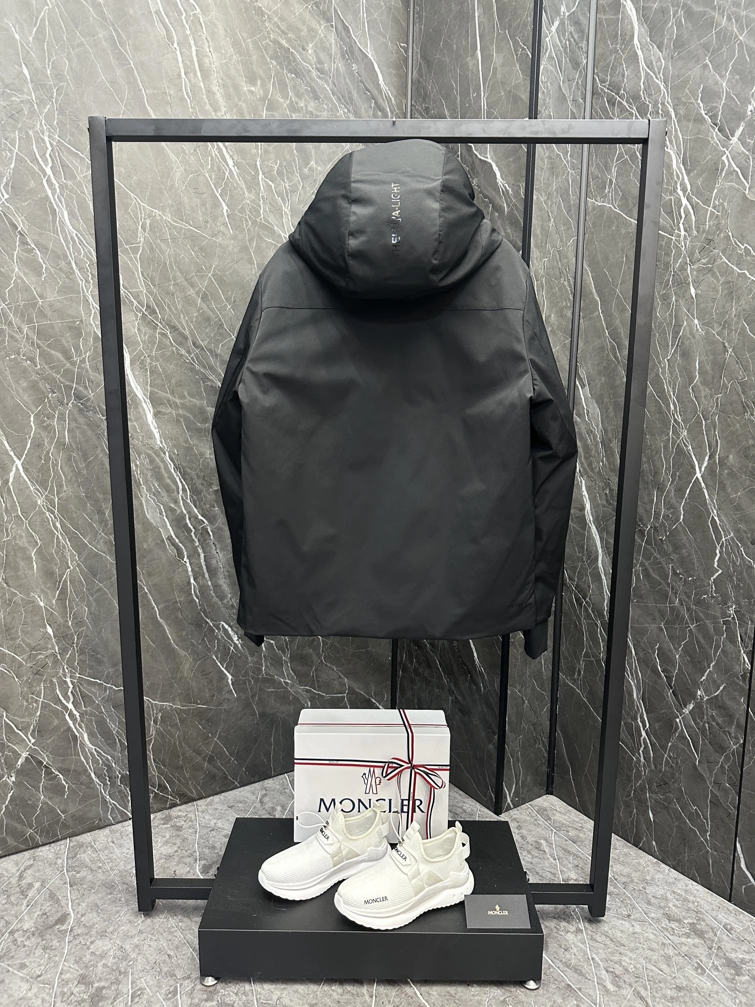 Moncler Down Jackets OdorResistant 145715