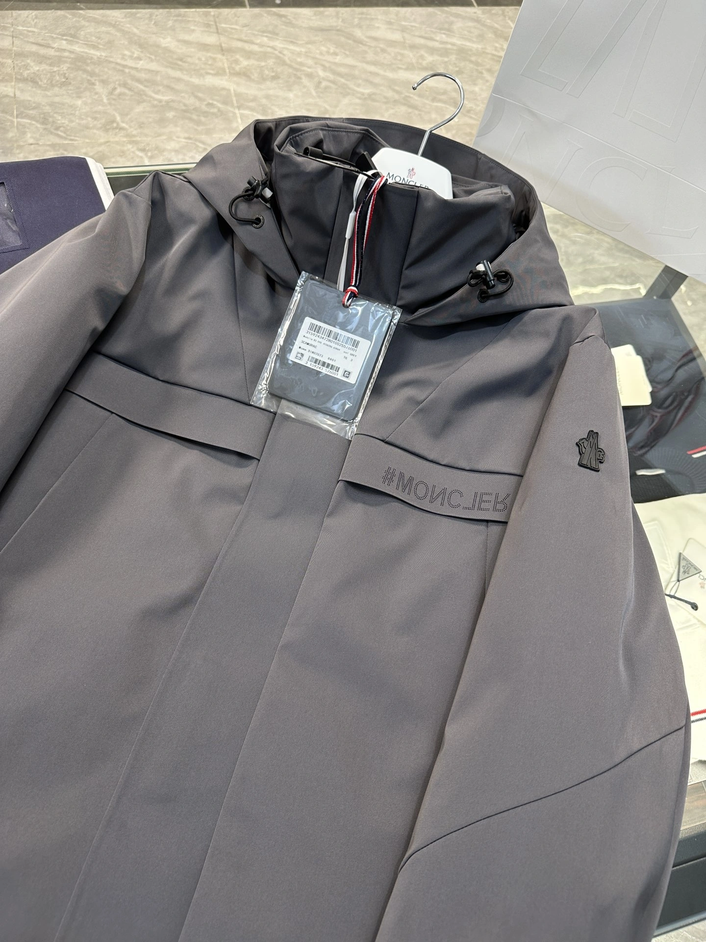 Moncler Down Jackets Unisex 145698