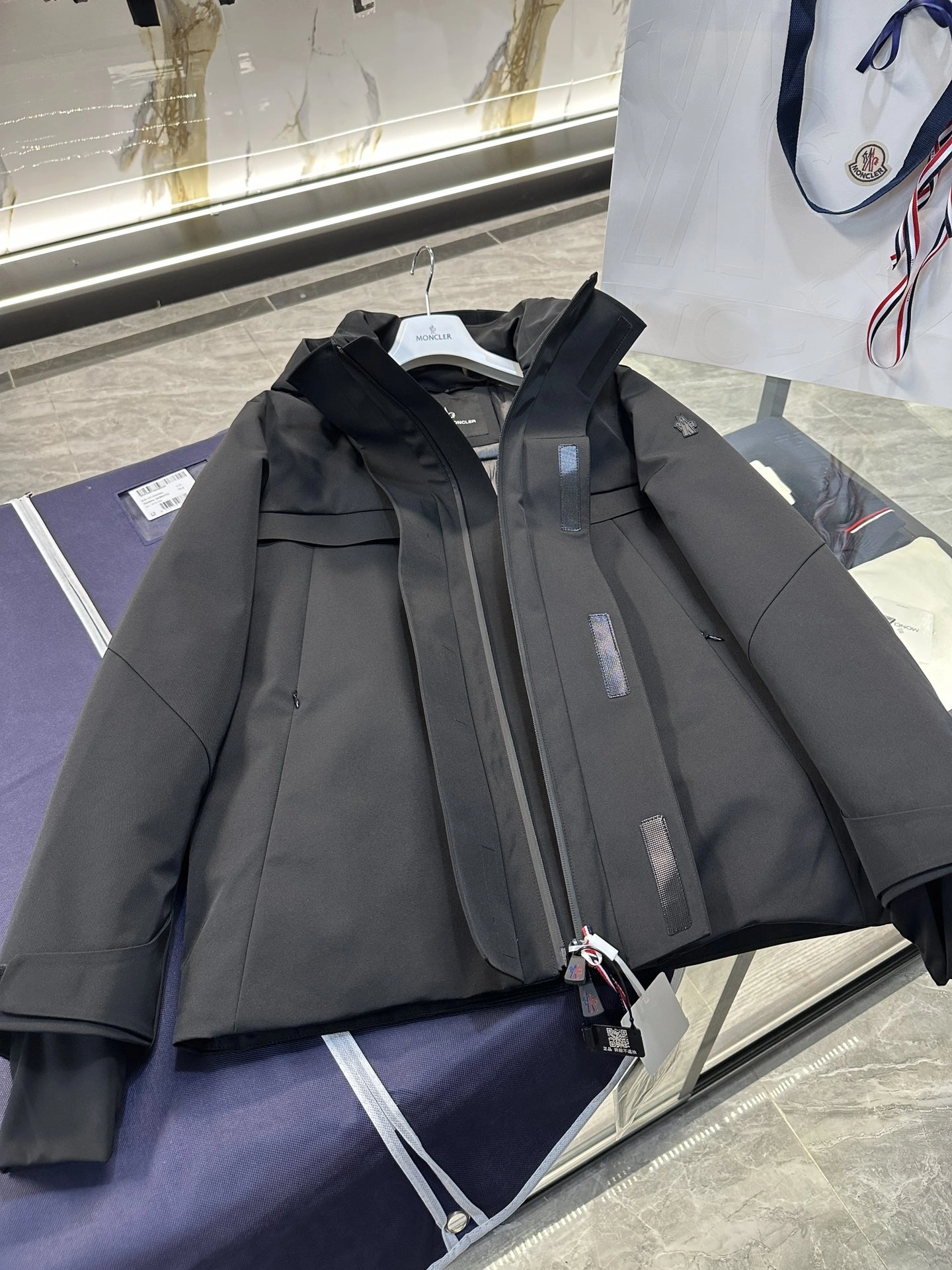 Breathable Moncler Down Jackets 145706
