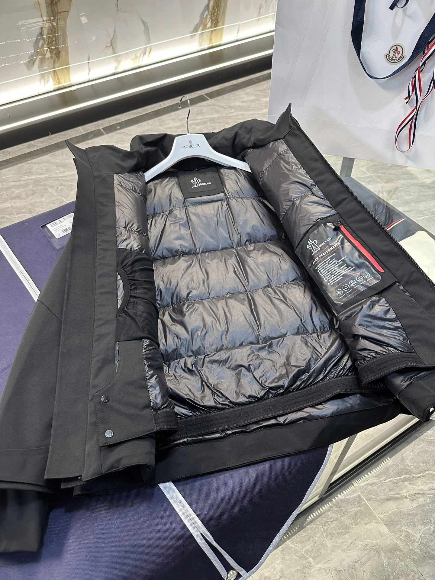 Breathable Moncler Down Jackets 145706